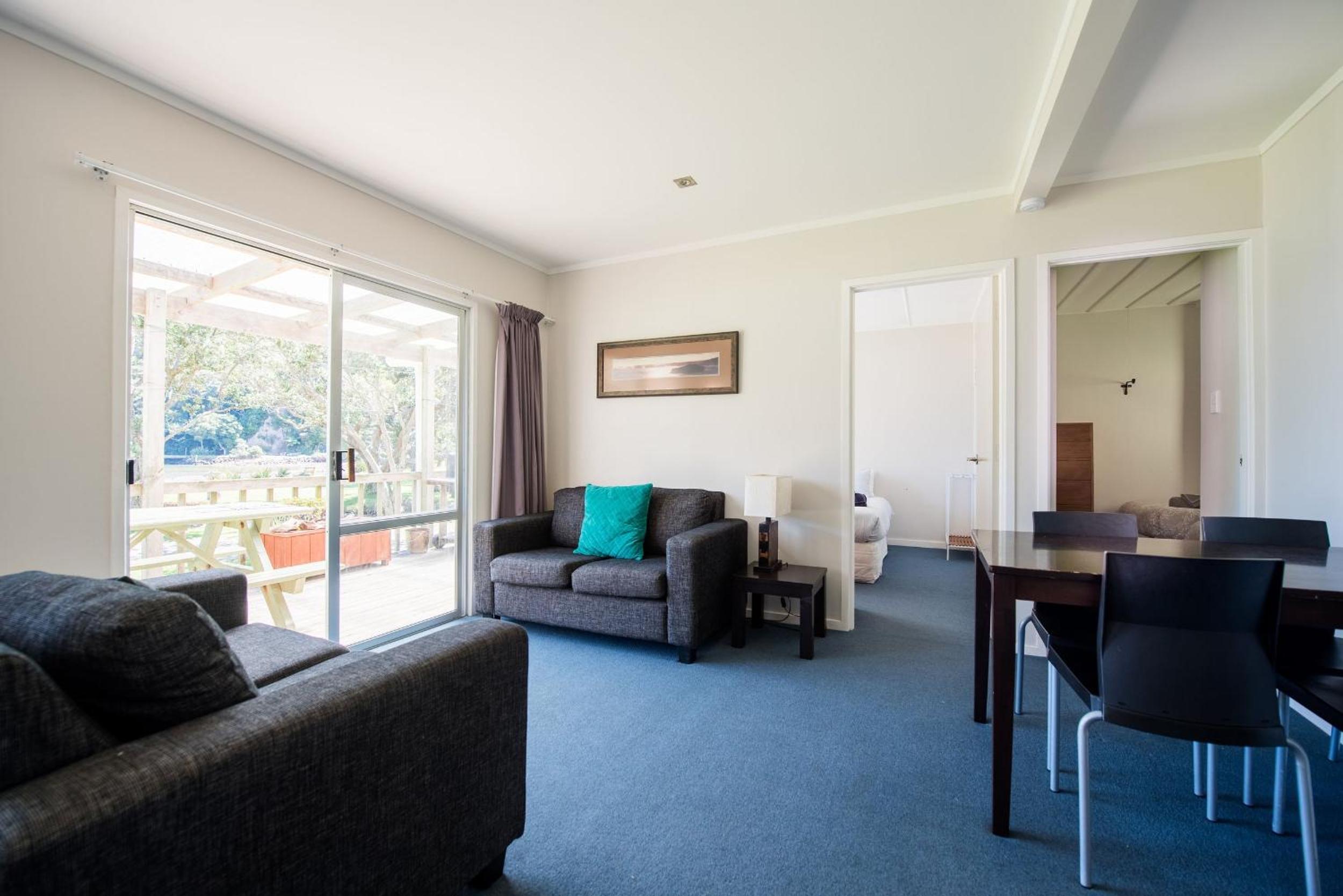 Karaka Bay Lodge