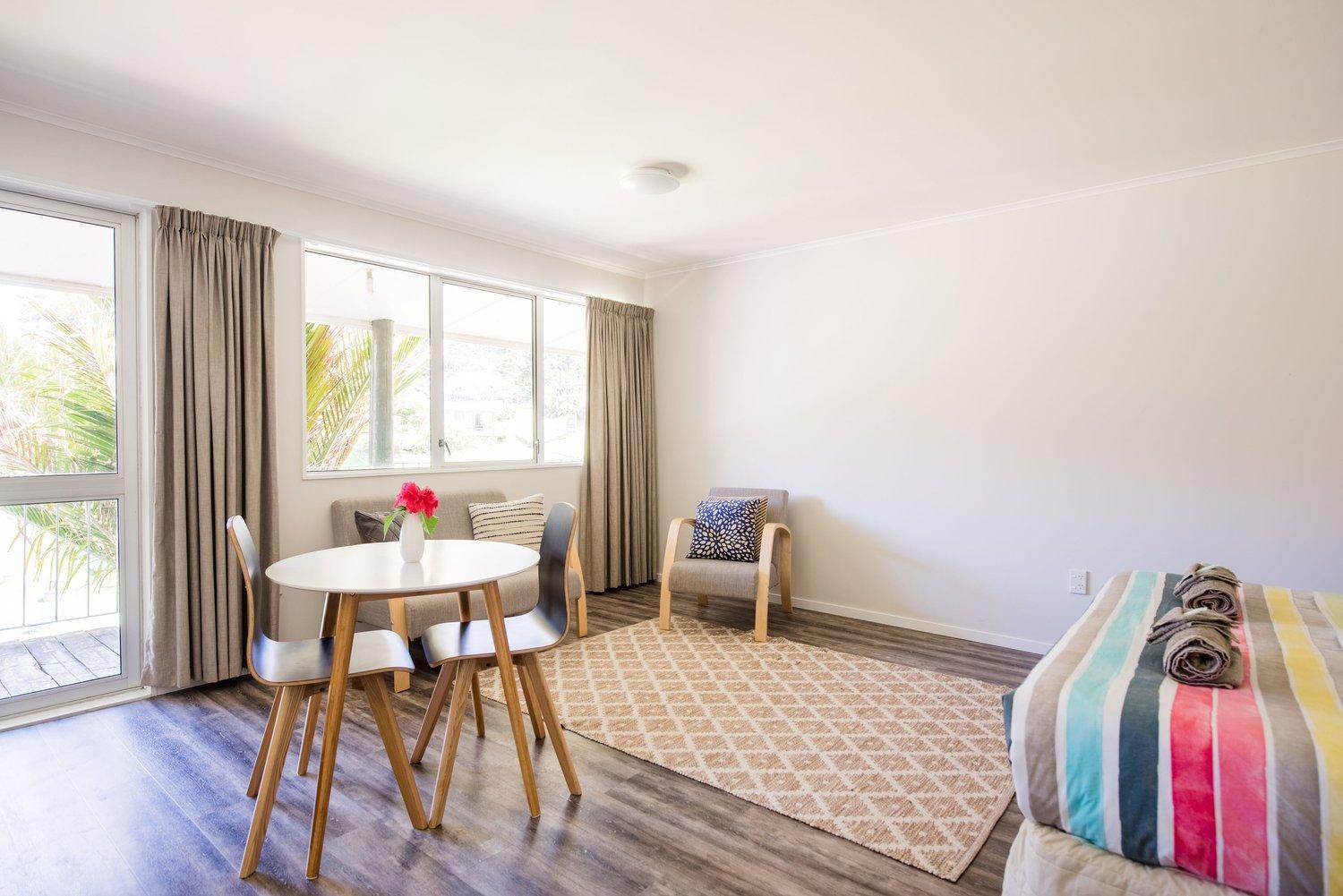 Karaka Bay Lodge