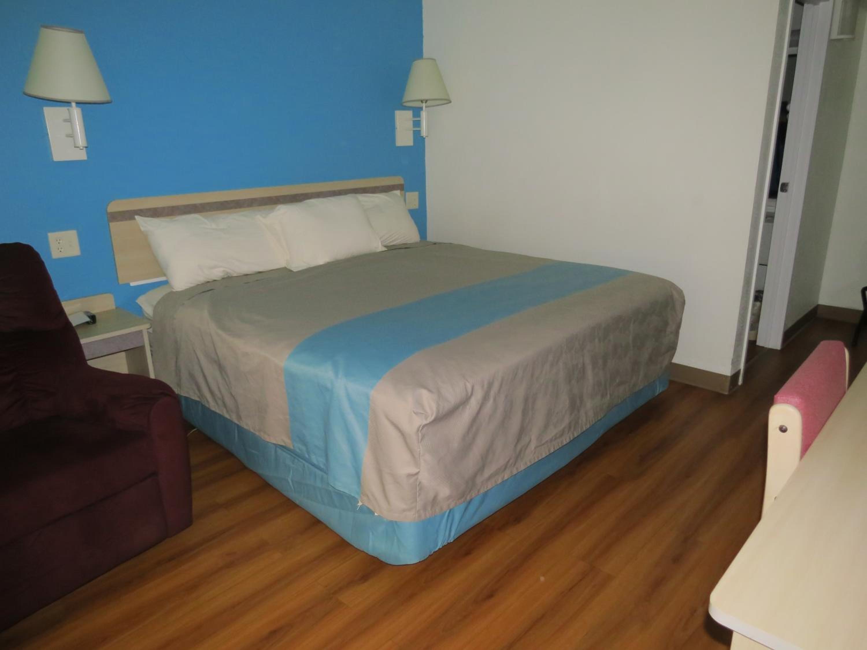 Motel 6-Mitchell, SD