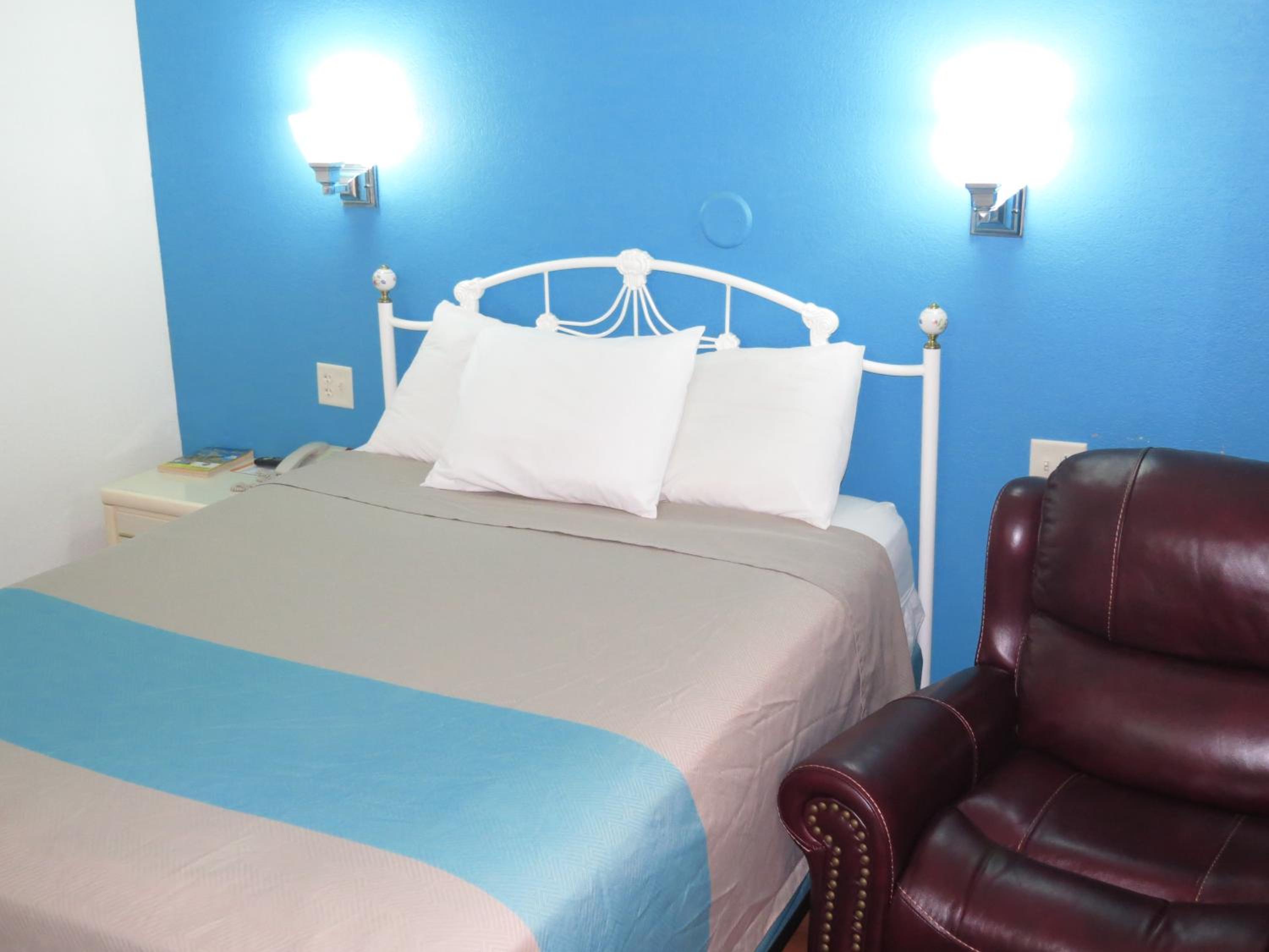 Mitchell Vacations - Motel 6-Mitchell, SD - Property Image 2