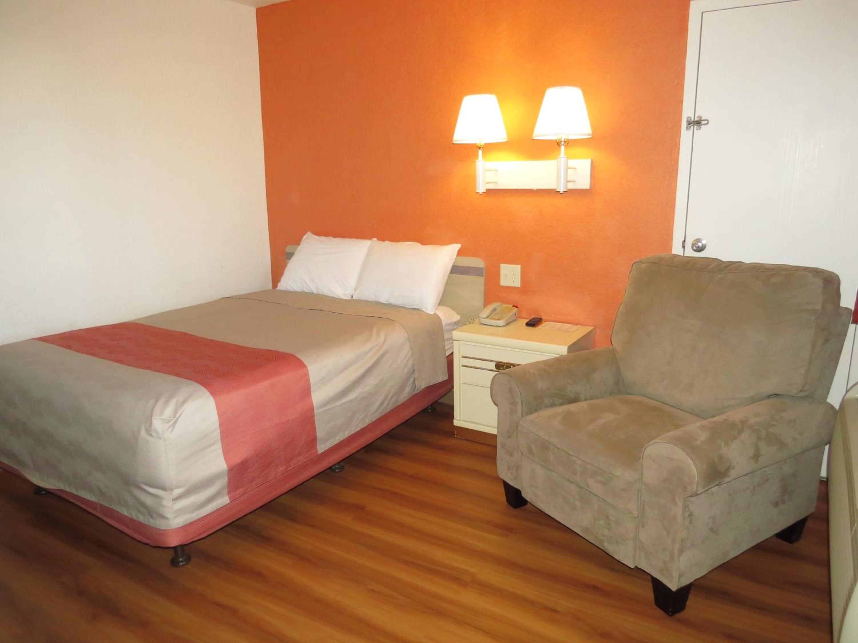 Motel 6-Mitchell, SD