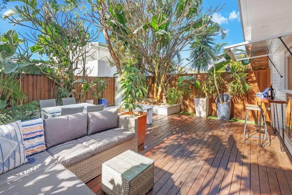 Alfred St Bungalow Steps from the Beach Pets OK