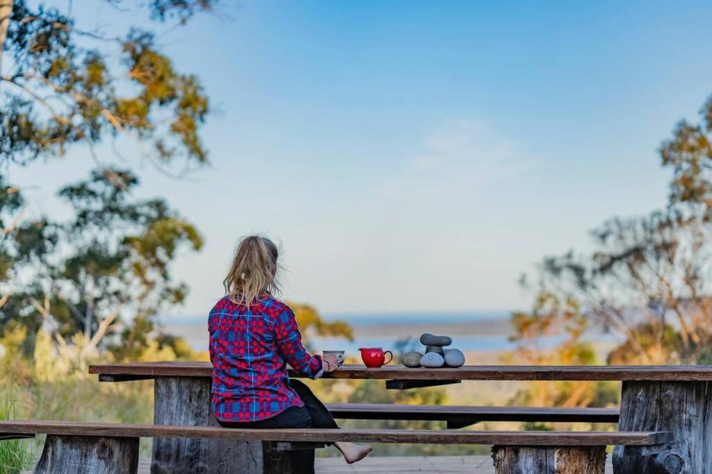 Cherry Tree Hill - The Gateway to Freycinet Park