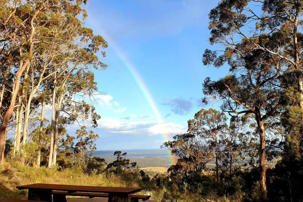 Cherry Tree Hill - The Gateway to Freycinet Park