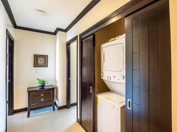 Beachfront Diamante del Sol 601S
