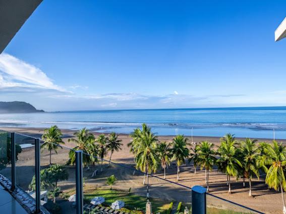 Beachfront Diamante del Sol 601S