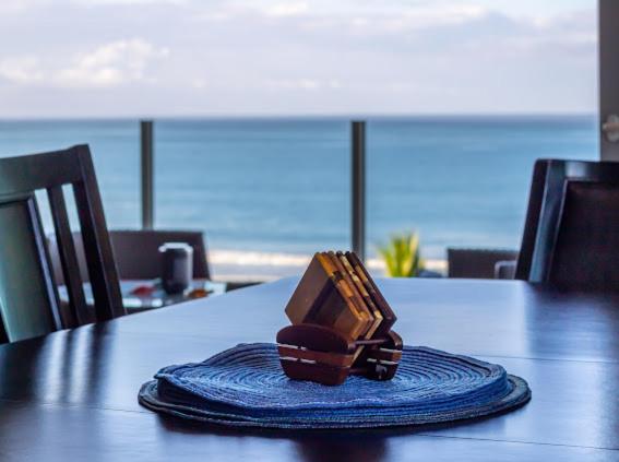 Beachfront Diamante del Sol 601S
