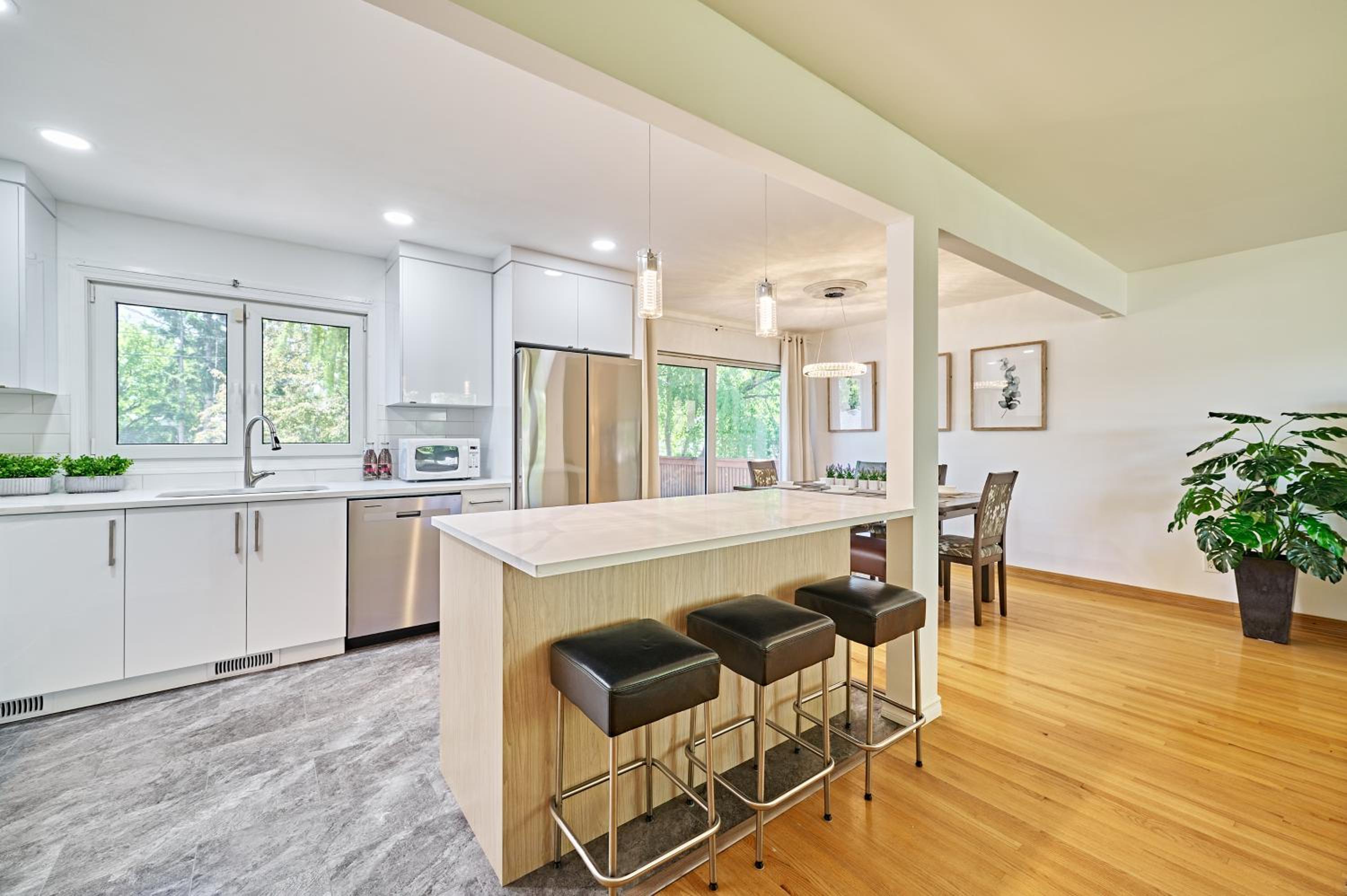 Chinook Executive House