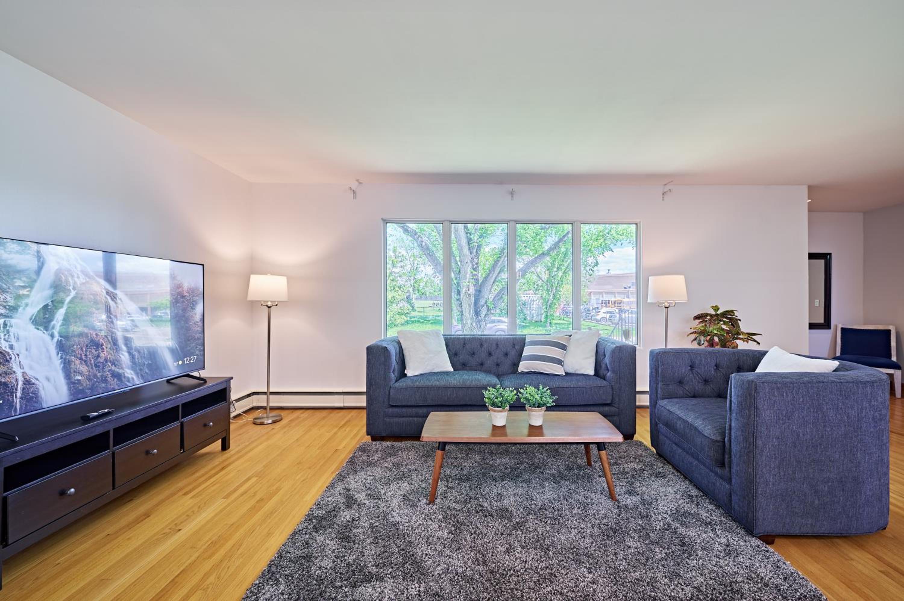 Chinook Executive House