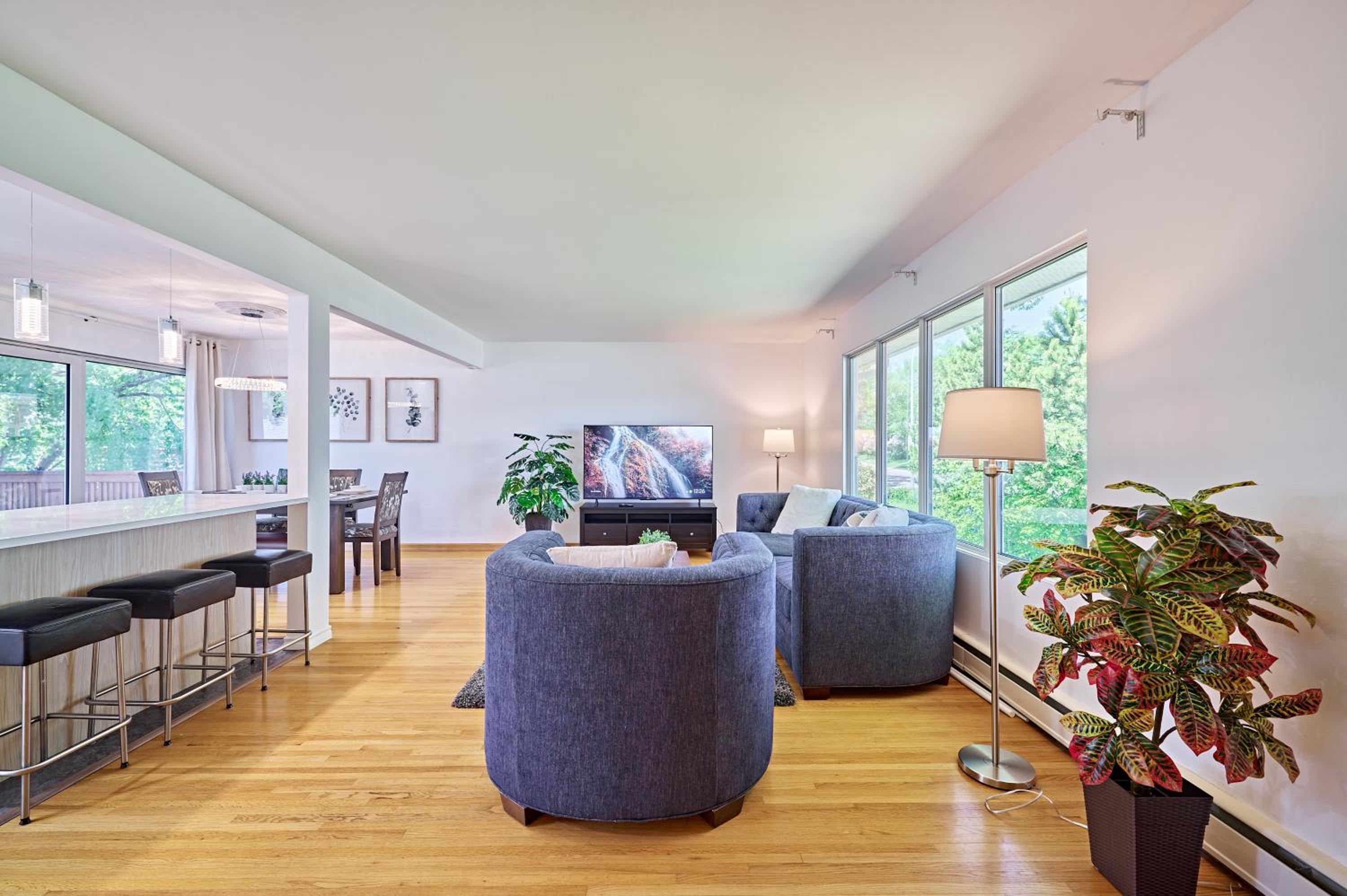 Chinook Executive House