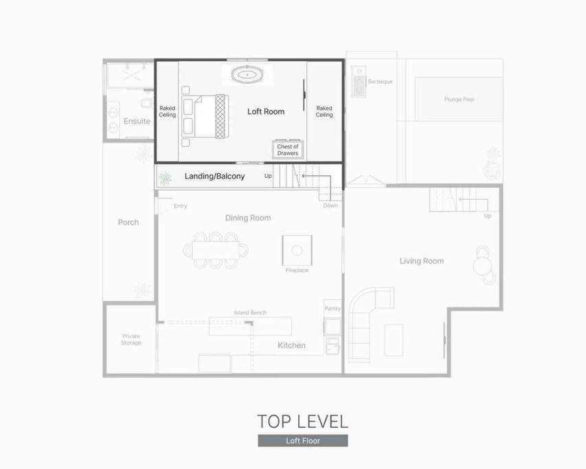 Gorgeous 3 bedroom raked ceiling cabin on the hill