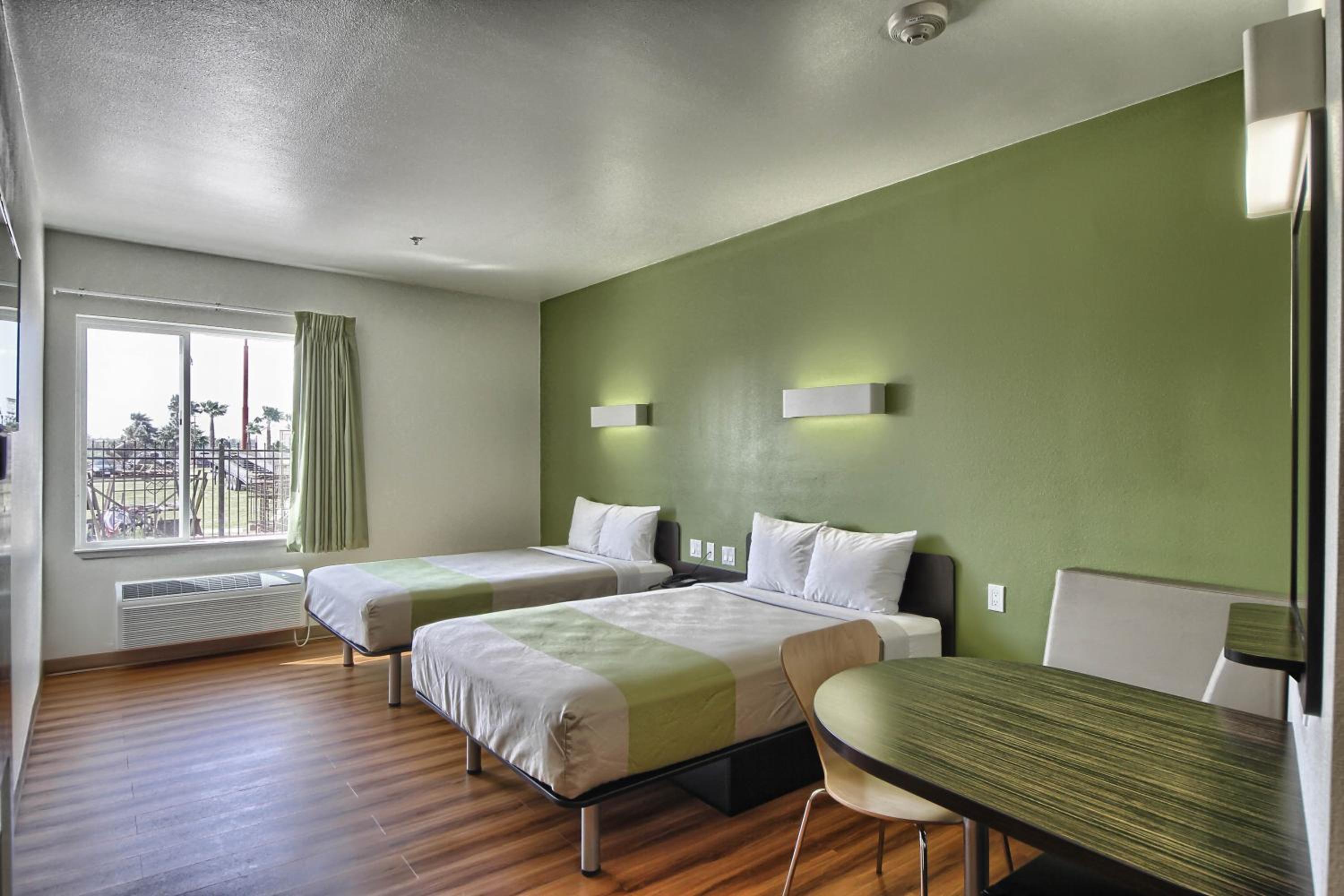 McAllen Vacations - Motel 6-Weslaco, TX - Property Image 3