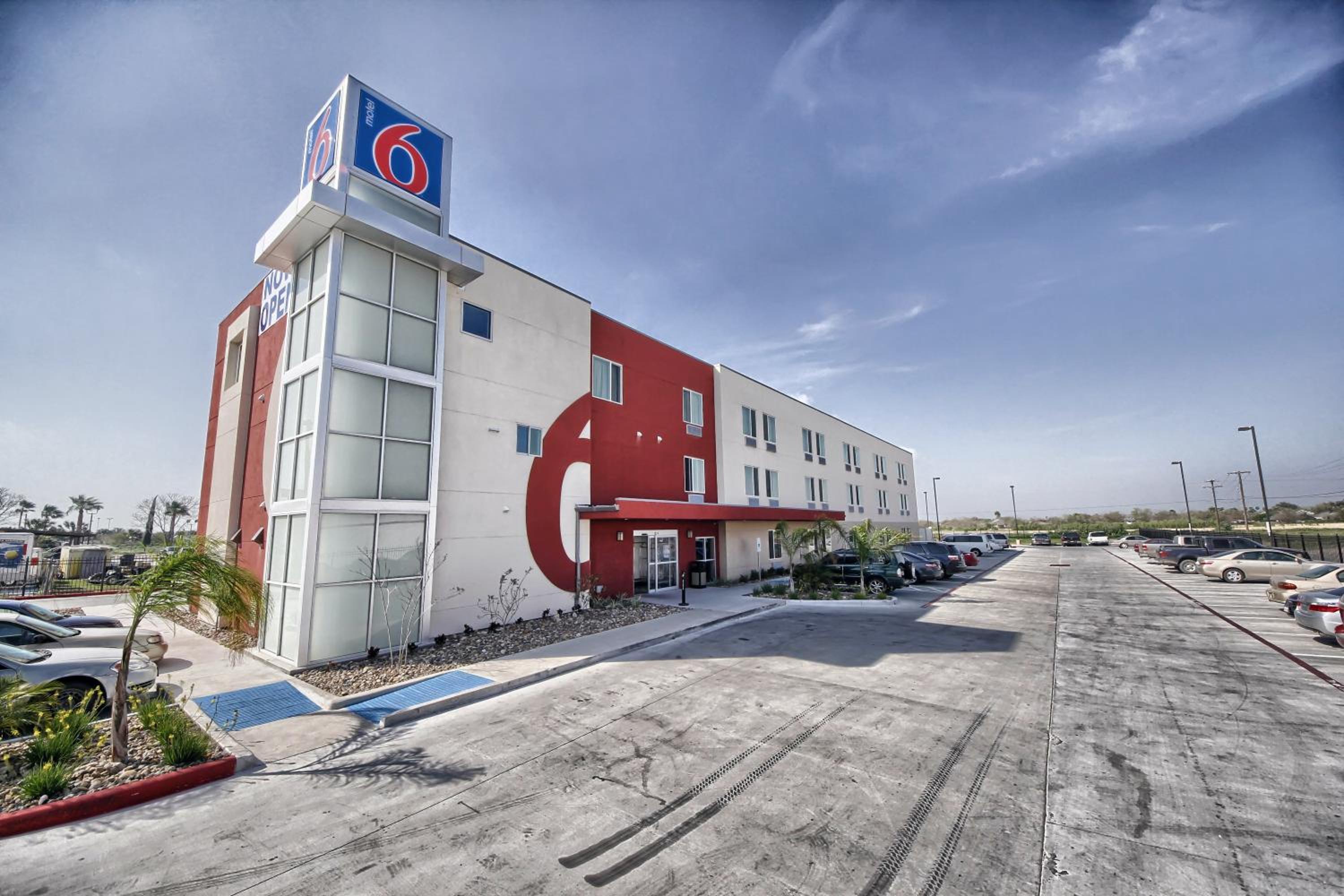 Motel 6-Weslaco, TX - Property Image 8