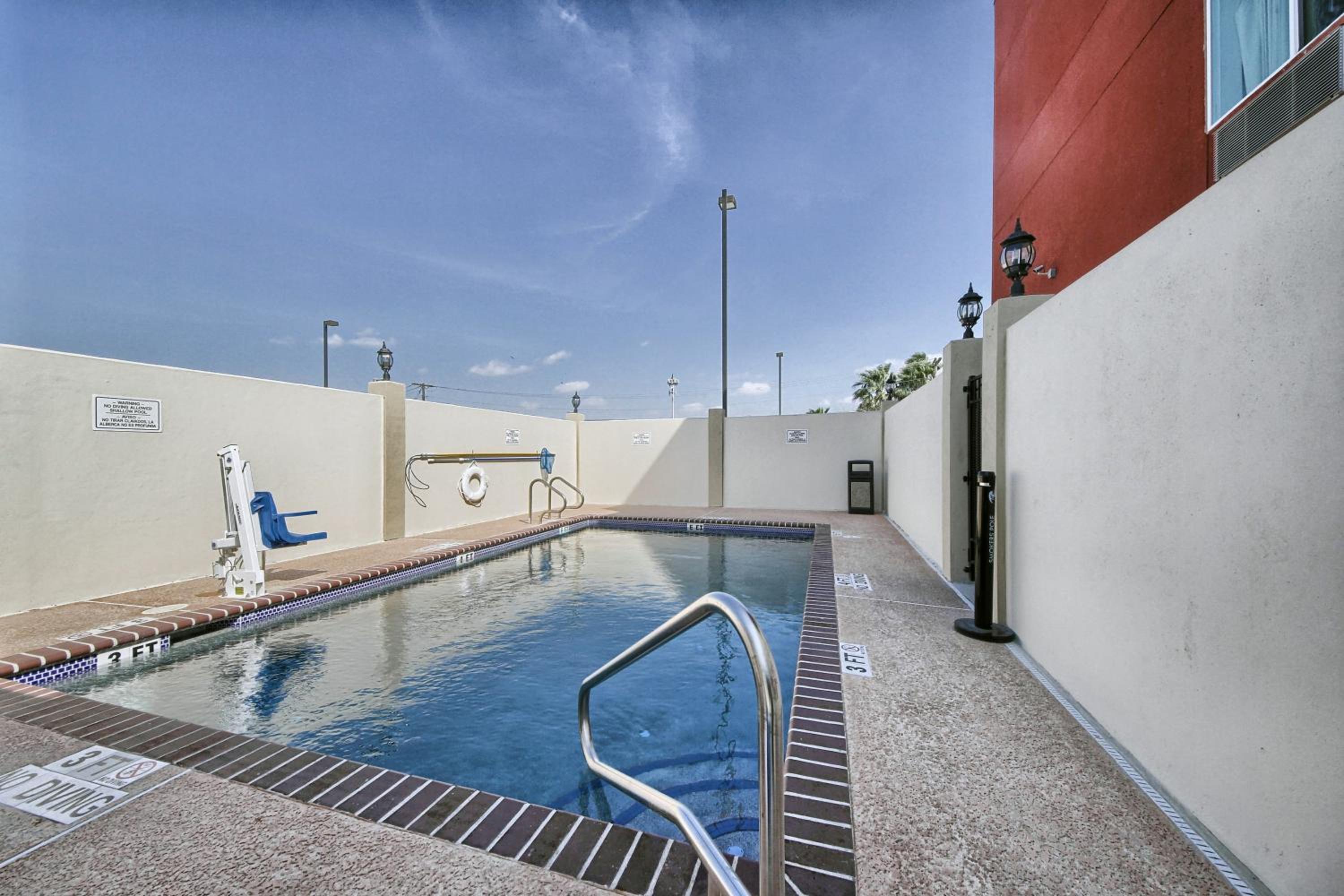 Motel 6-Weslaco, TX - Property Image 6