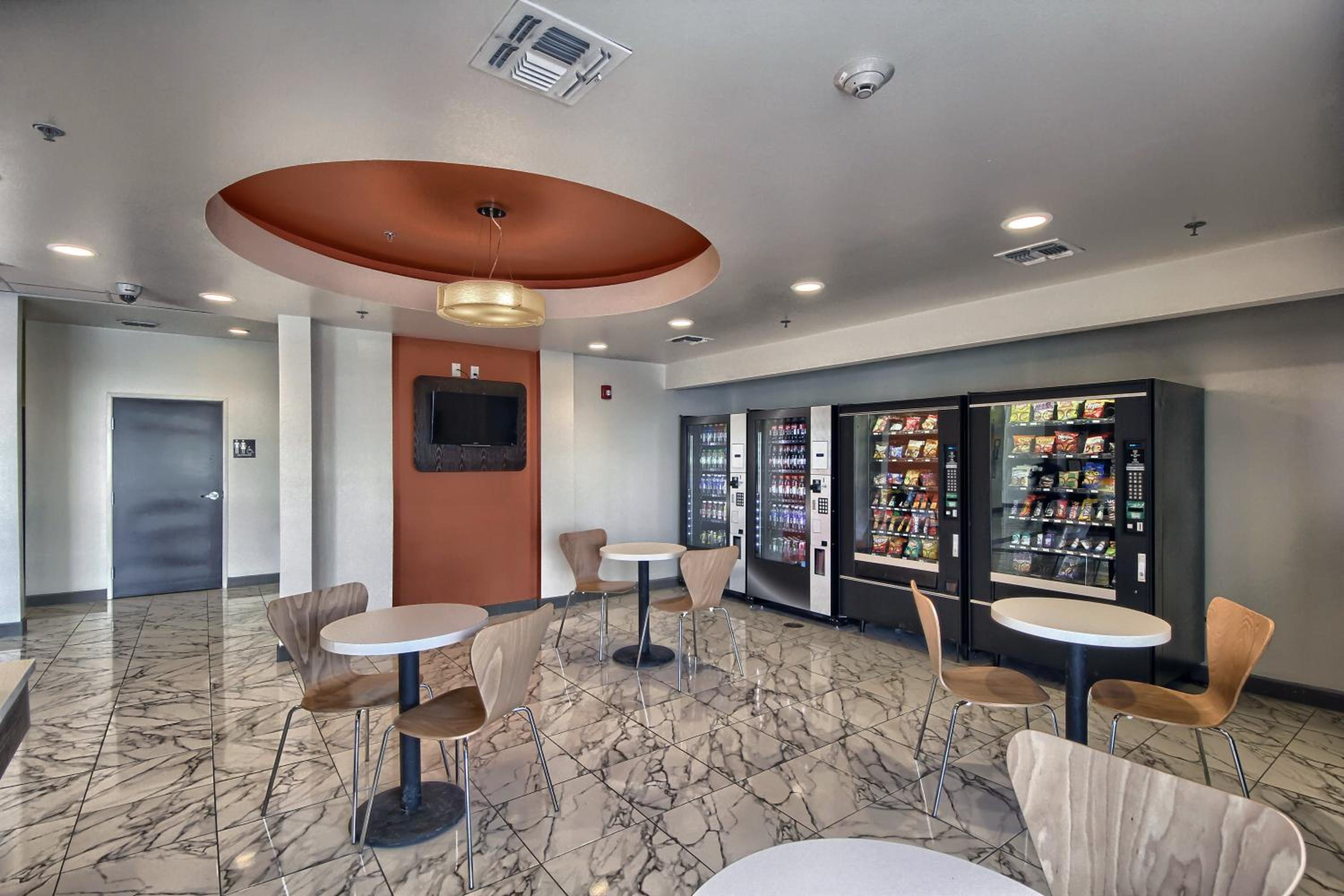 Motel 6-Weslaco, TX - Property Image 11