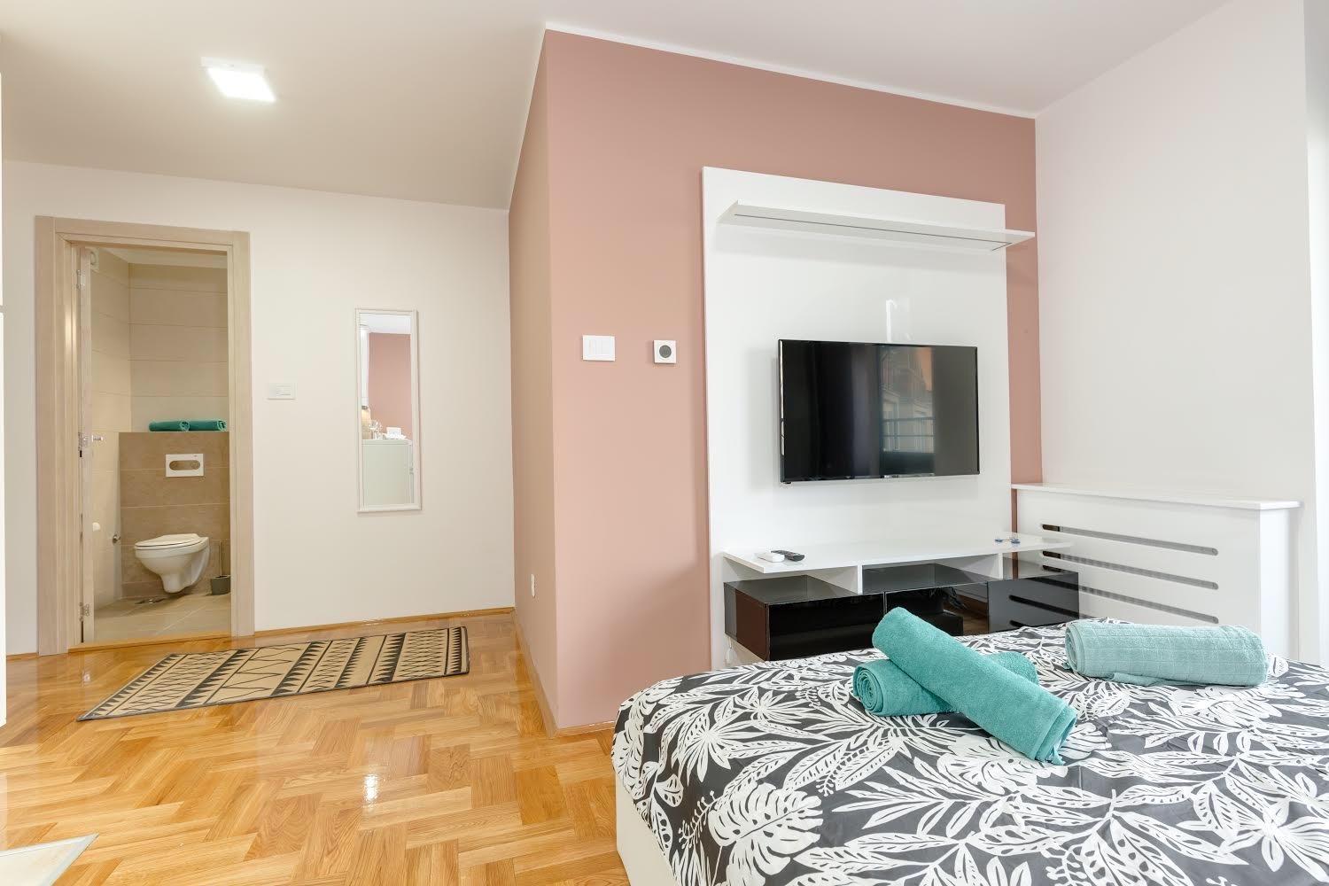 Apartman NS CENTAR City view 5