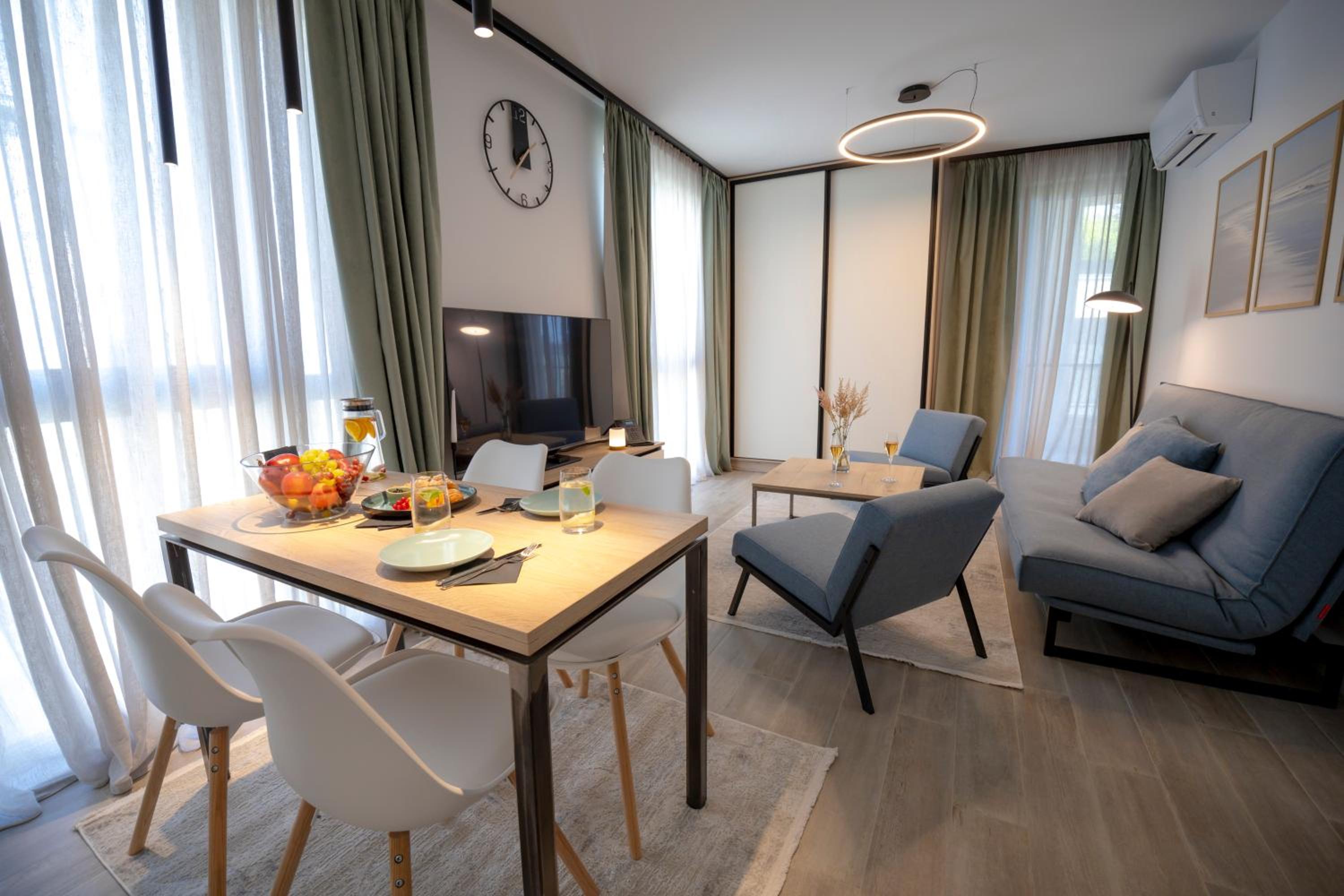 Azur Premium Resort