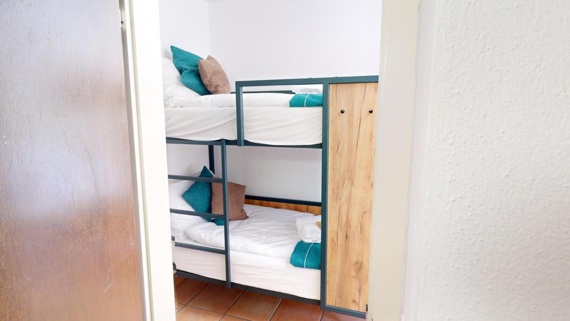 Solution-Grischun - Zentral - Balkon - Kaffe,Tee - Etagenbett