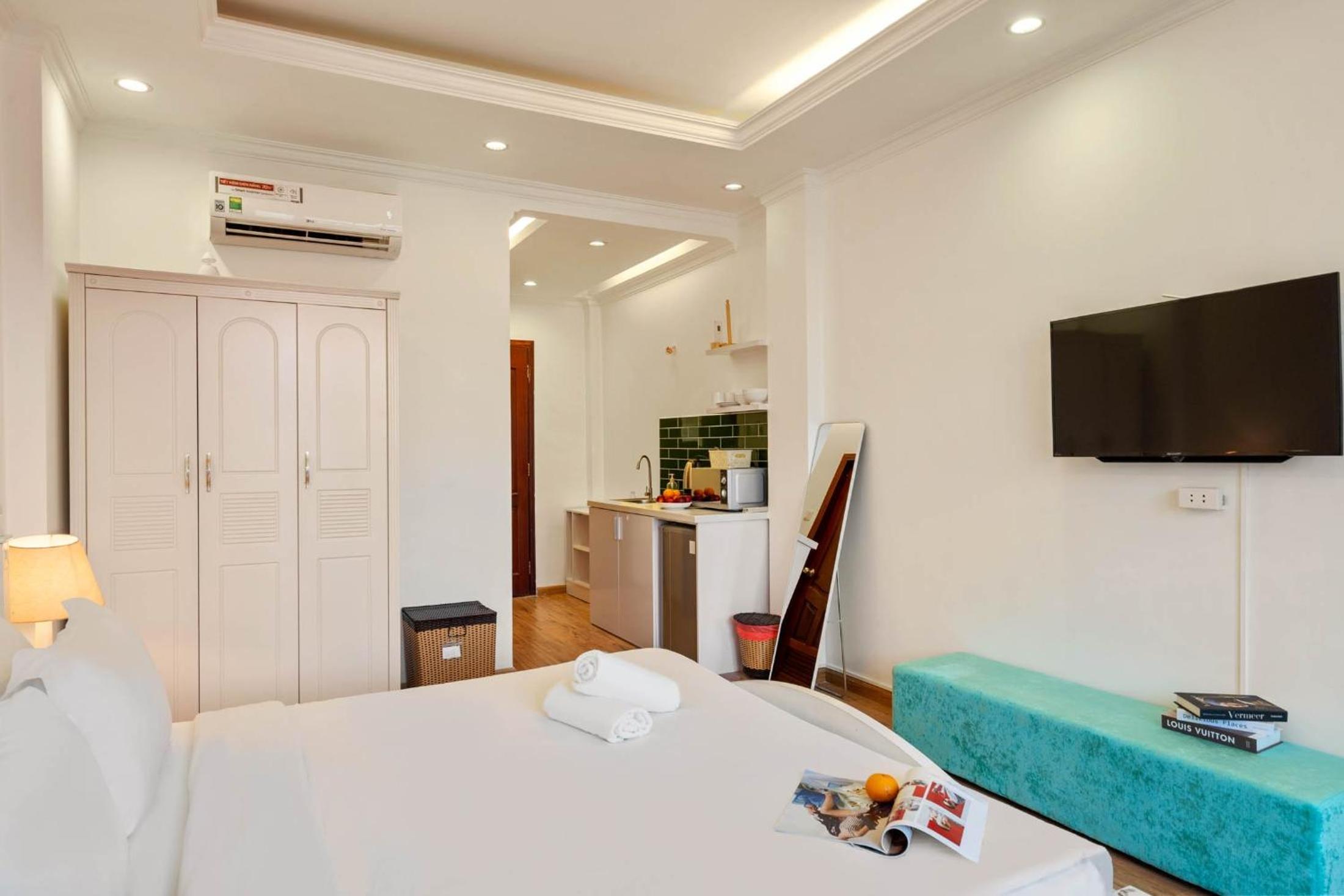 Studio center D1 near Ben Thanh Market