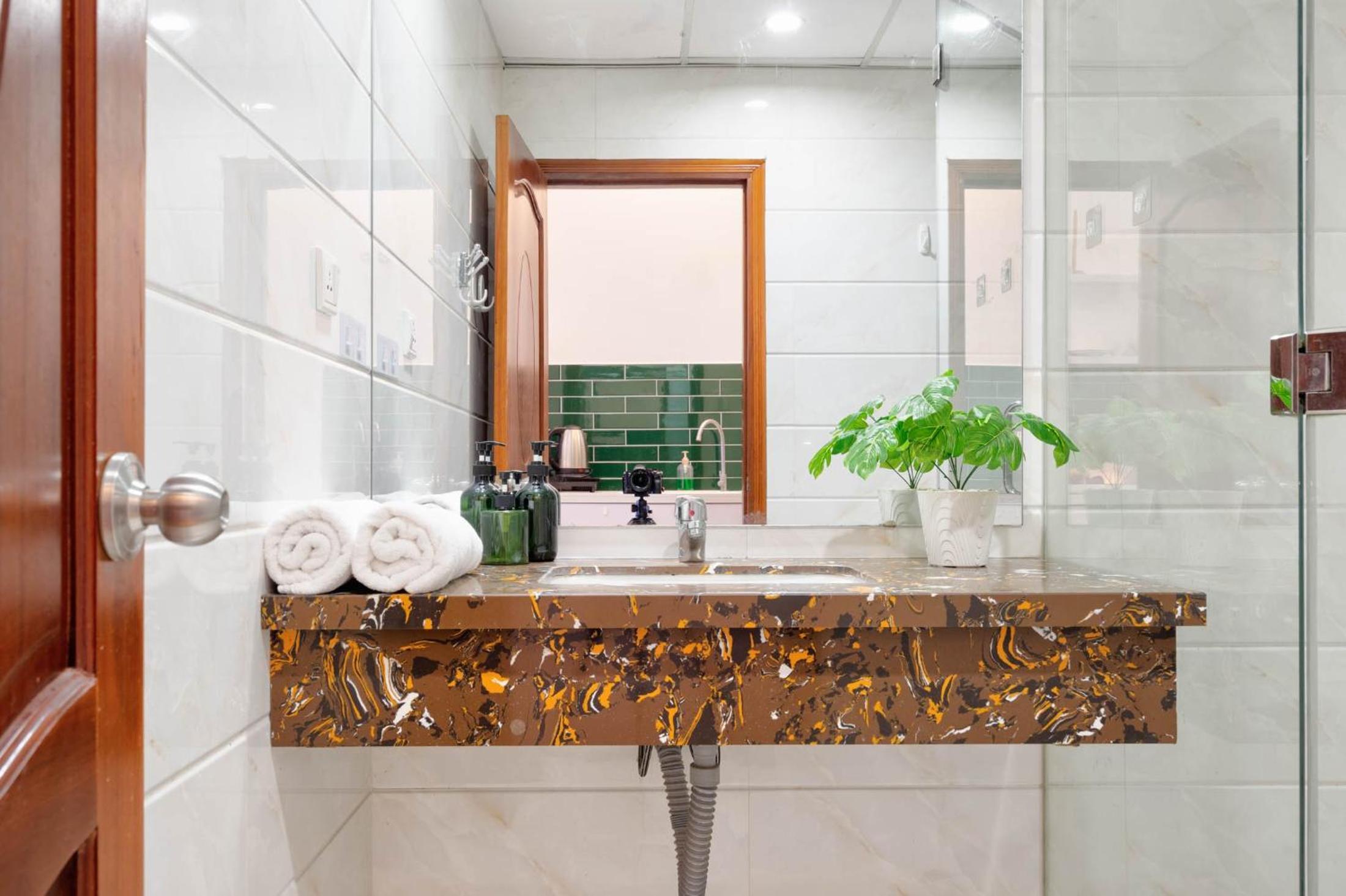 Studio center D1 near Ben Thanh Market