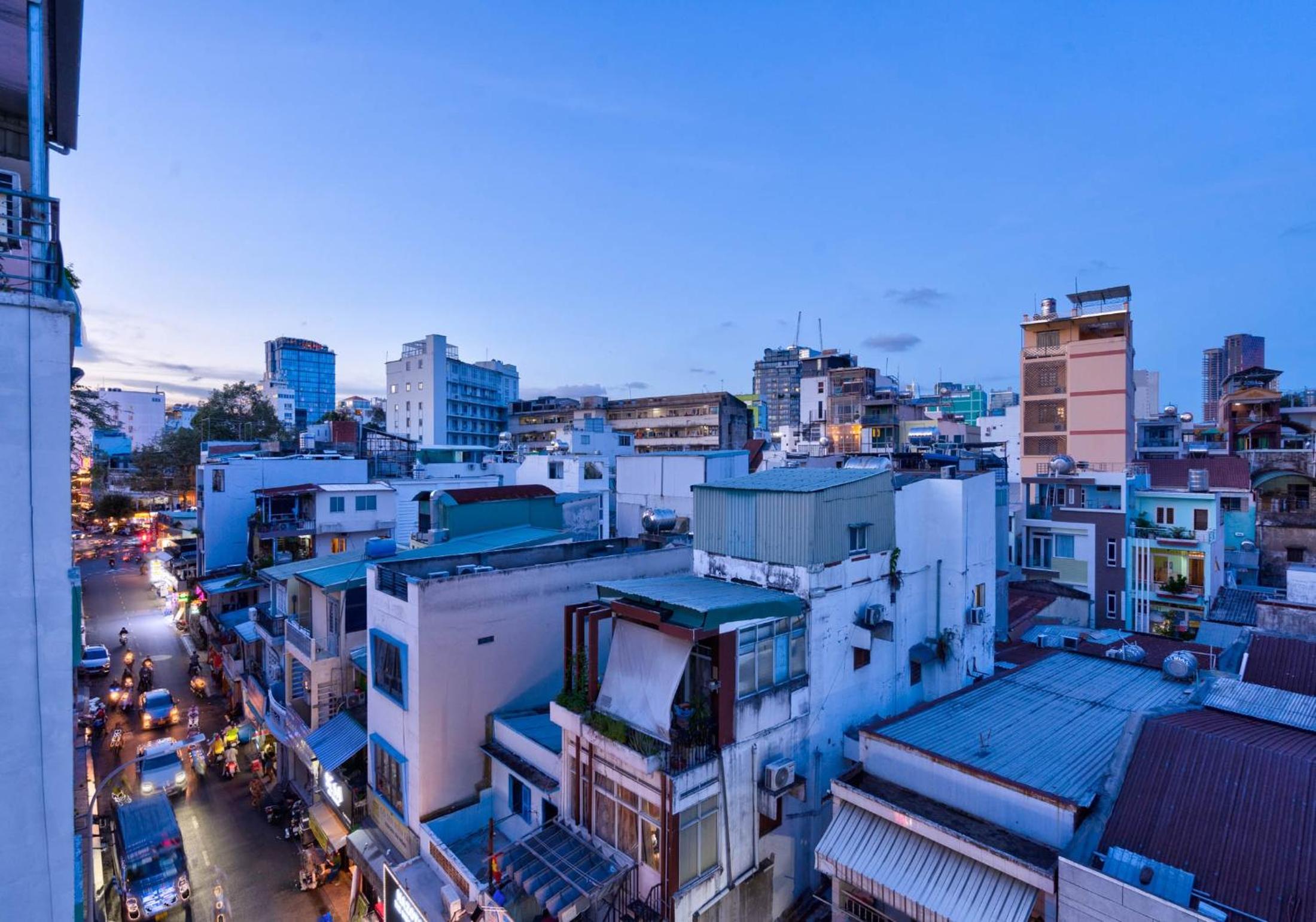 Studio center D1 near Ben Thanh Market