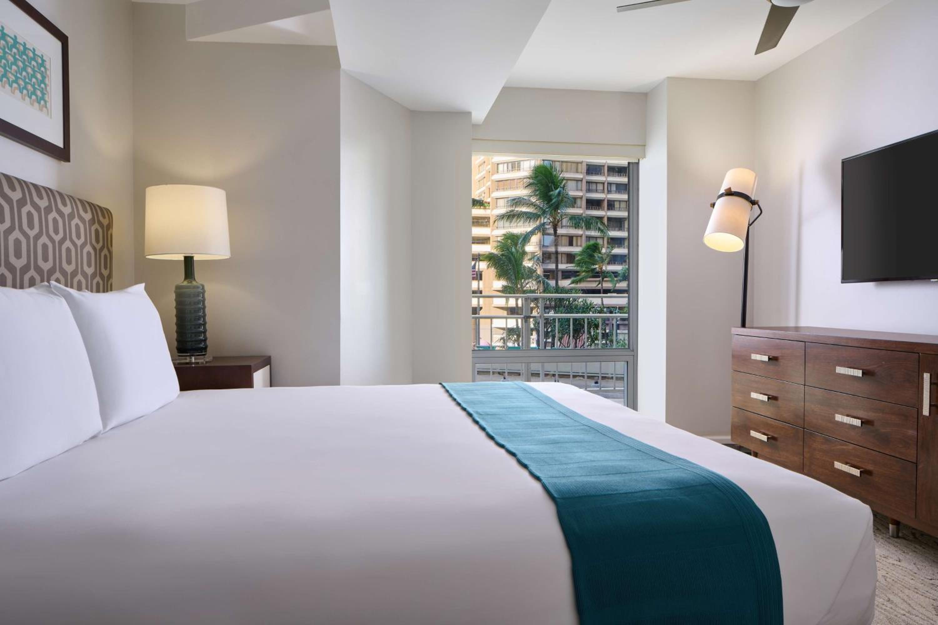 Ilikai Hotel & Luxury Suites