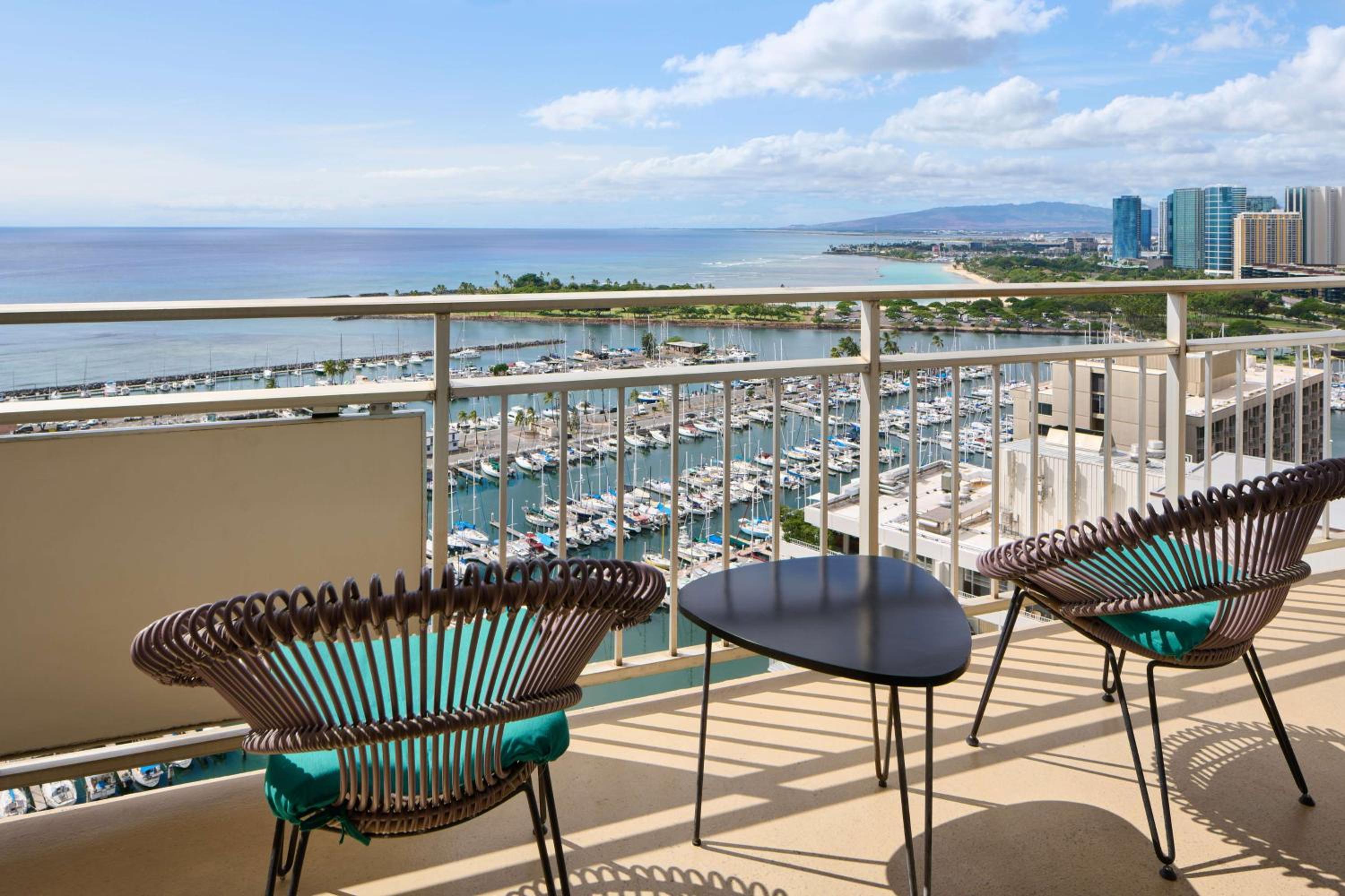 Ilikai Hotel & Luxury Suites 3