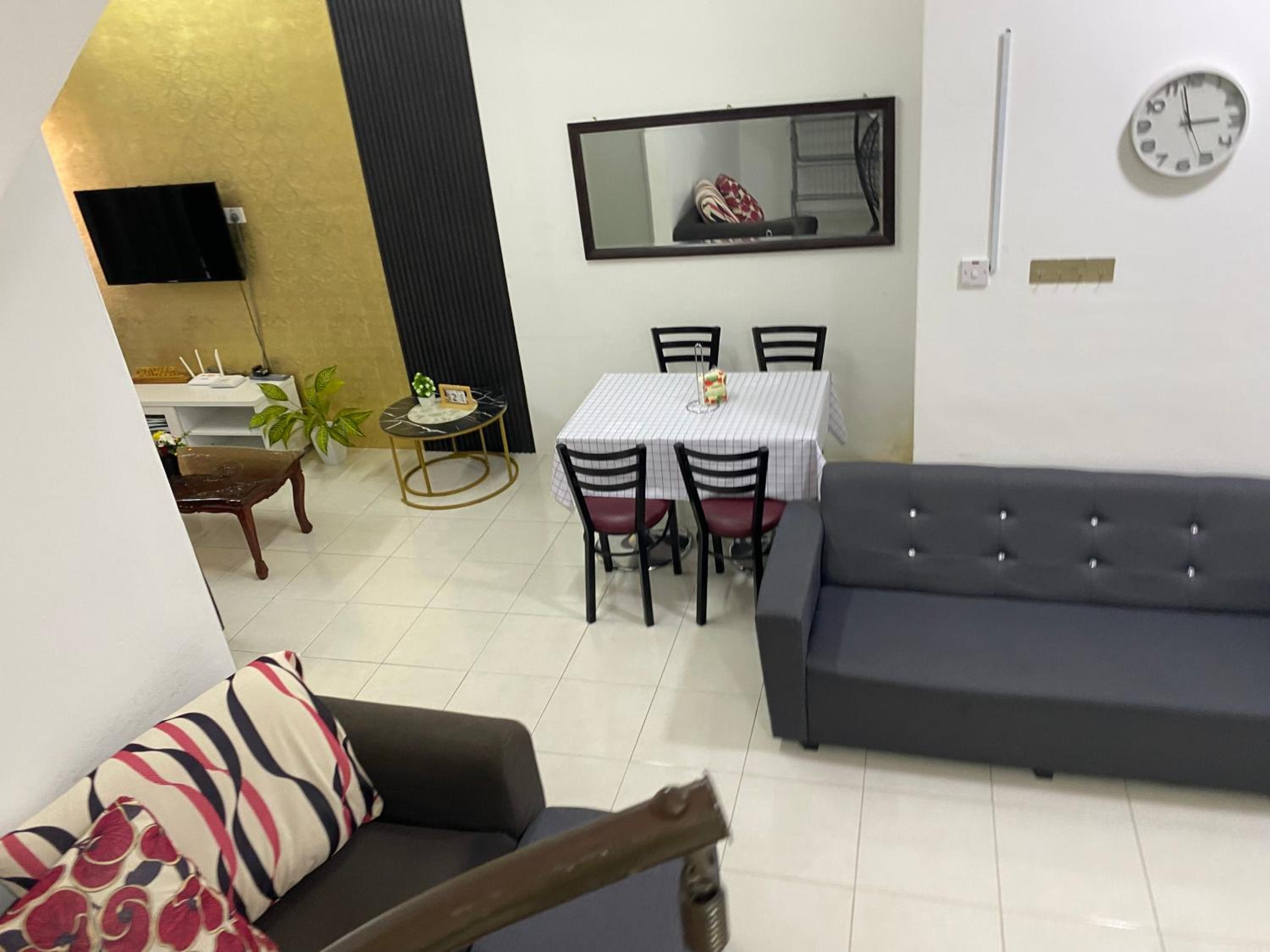 Azman Homestay