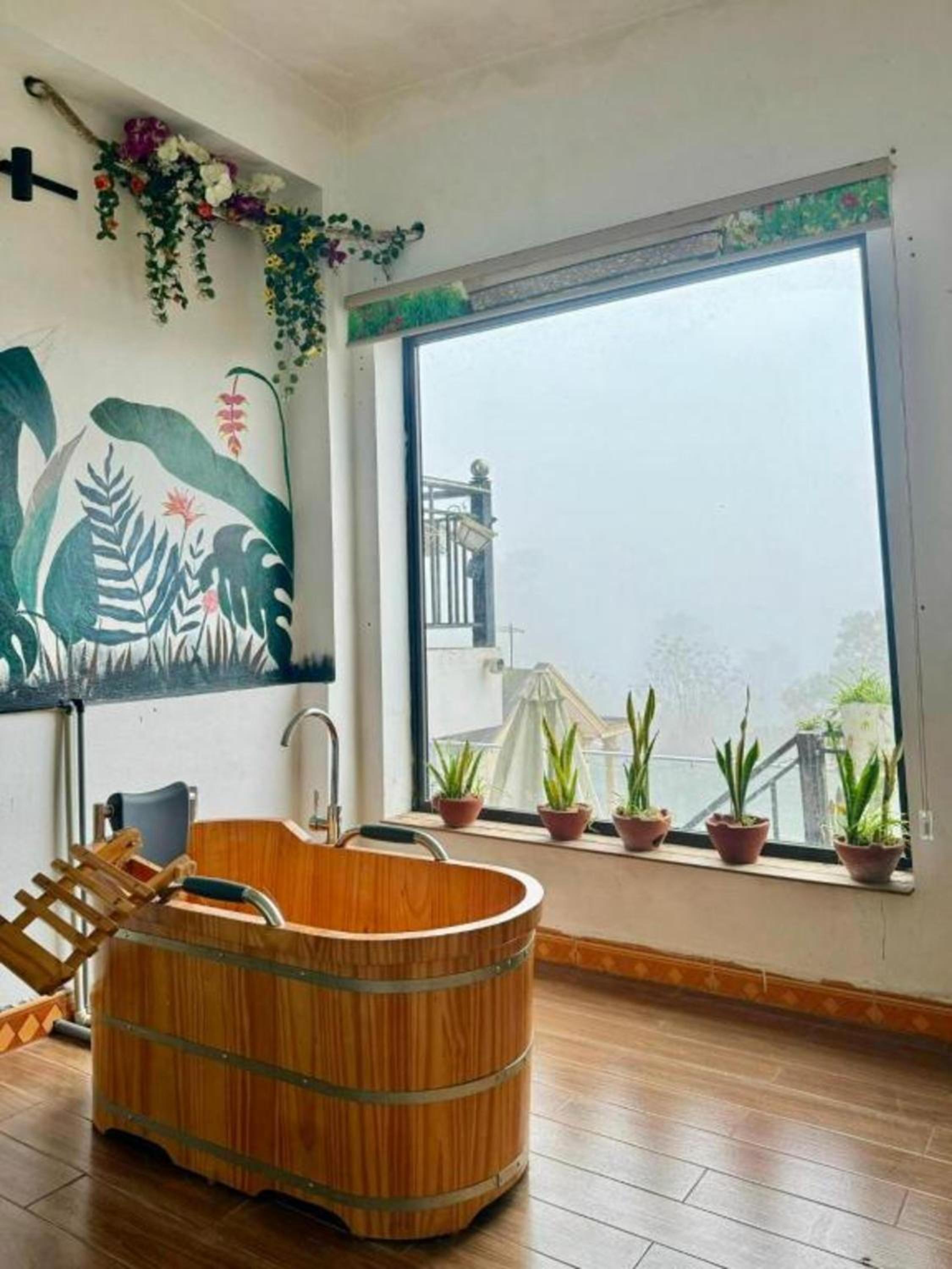 Bich Ngoc Villa - Venuestay view 3