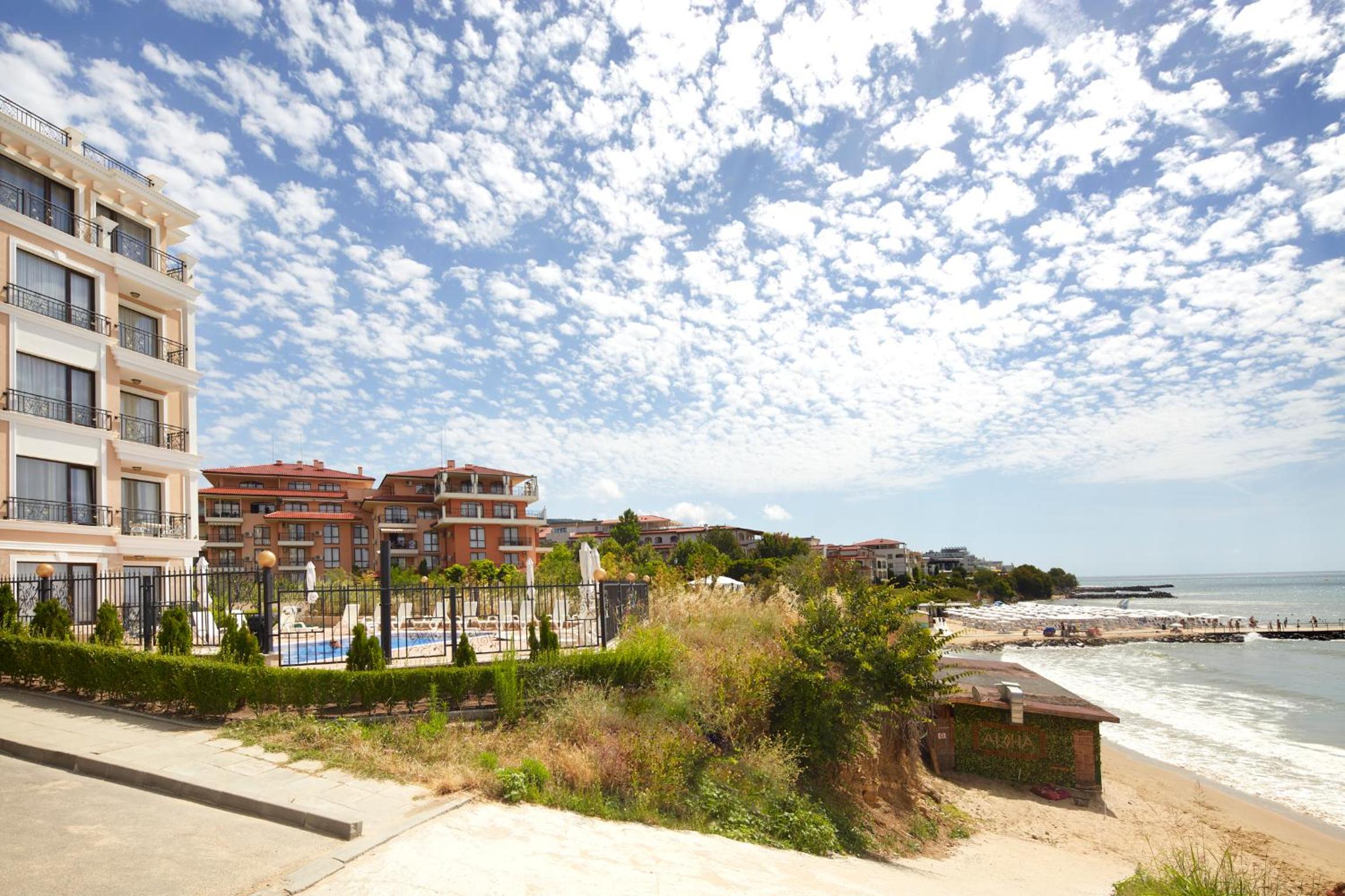Mary Beach Resort Premium Apartments