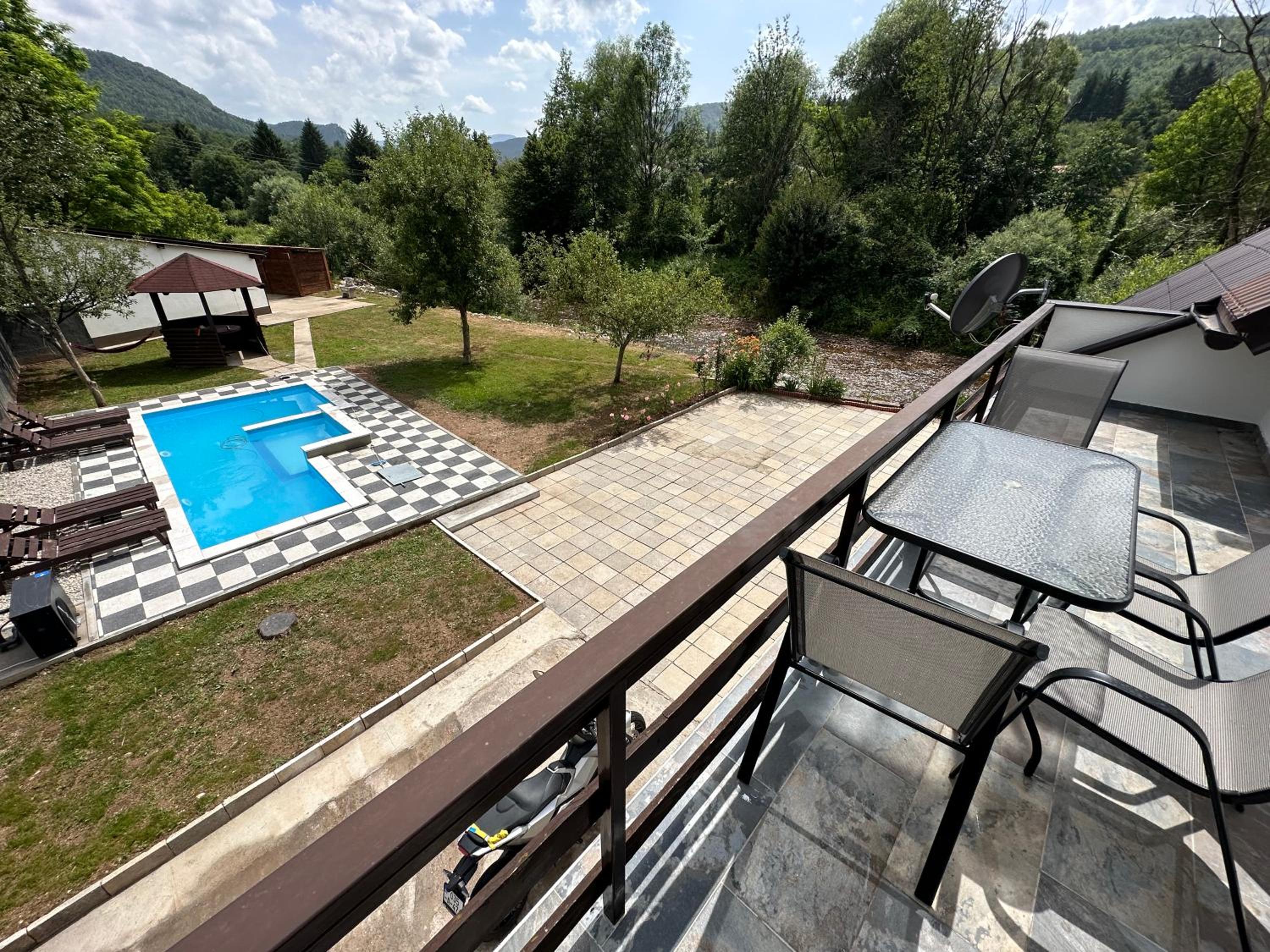 Villas by Expert RIVER