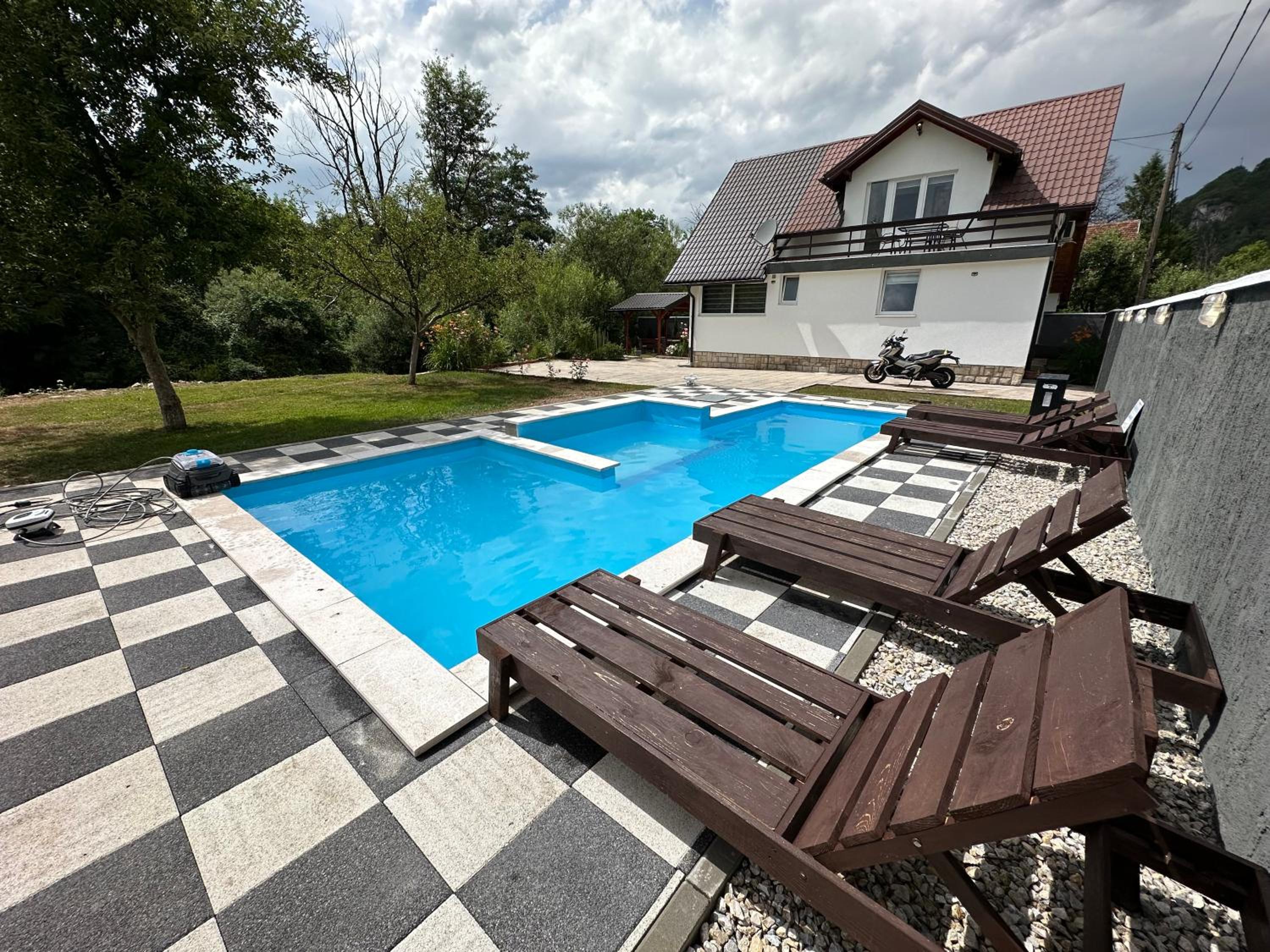 Villas by Expert RIVER