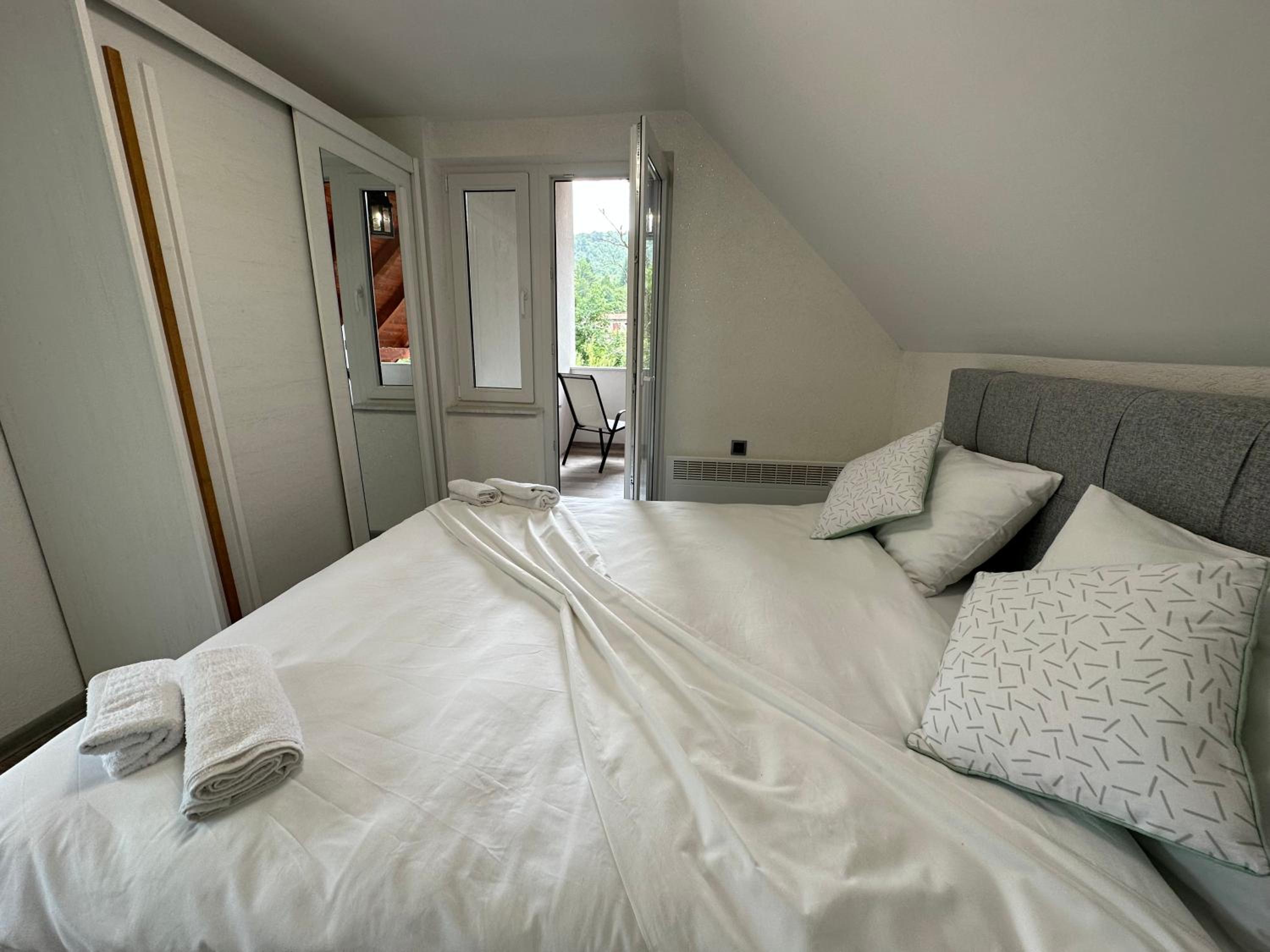 Villas by Expert RIVER