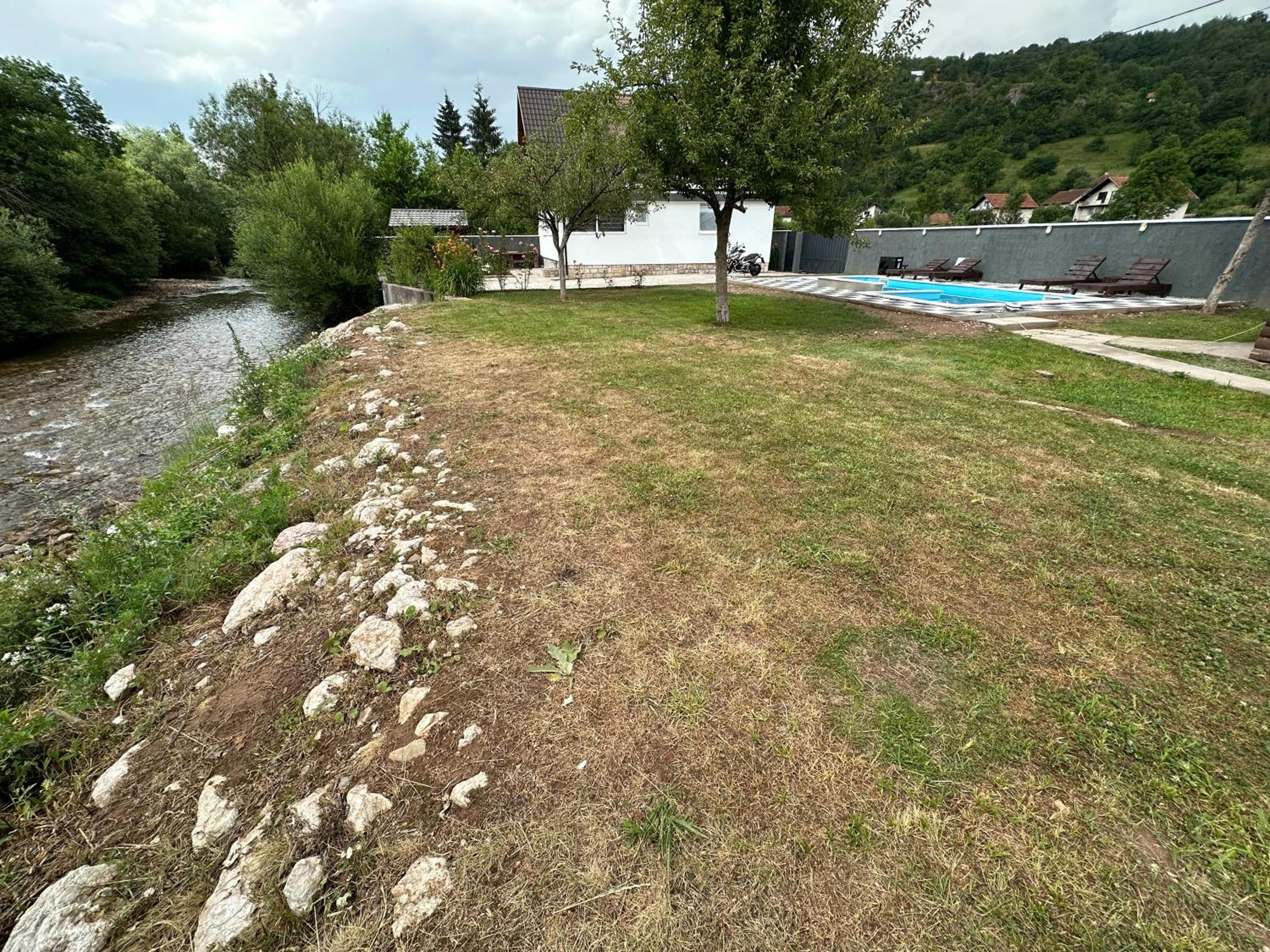 Villas by Expert RIVER