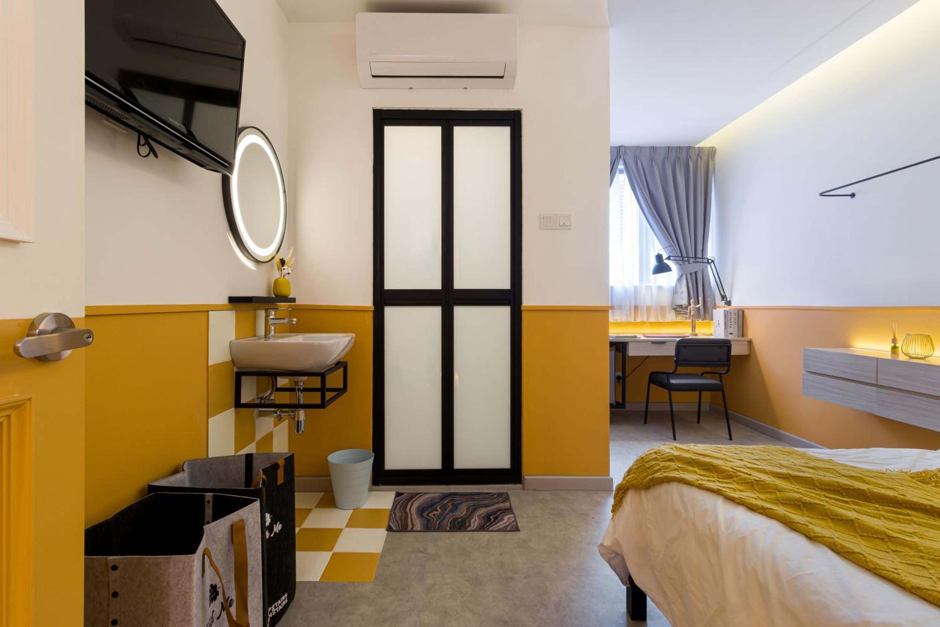 Upstairs Downstairs CoLiving Bukit Bintang
