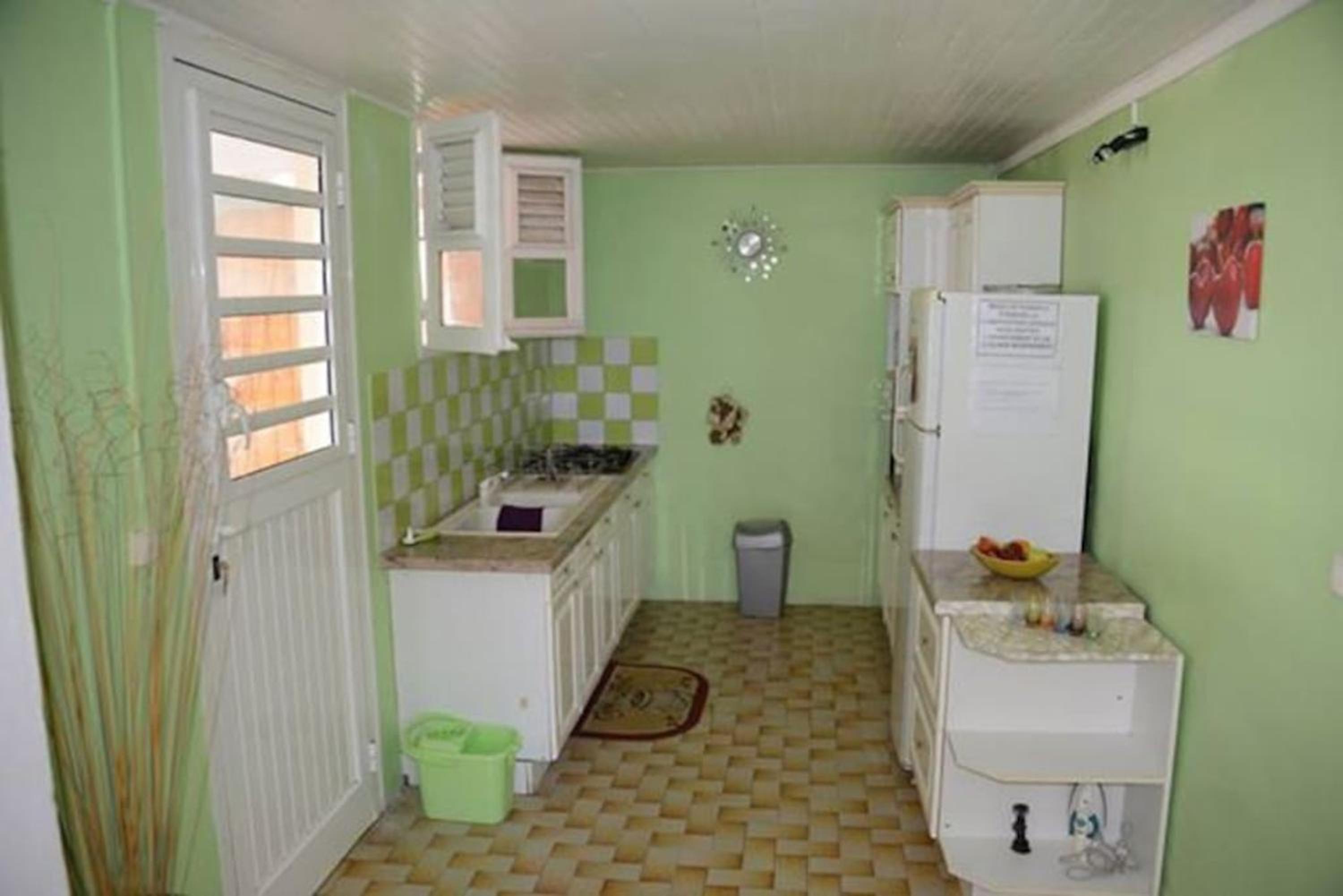 Appartement moderne a Schoelcher 40 m² avec piscine partagee view 3