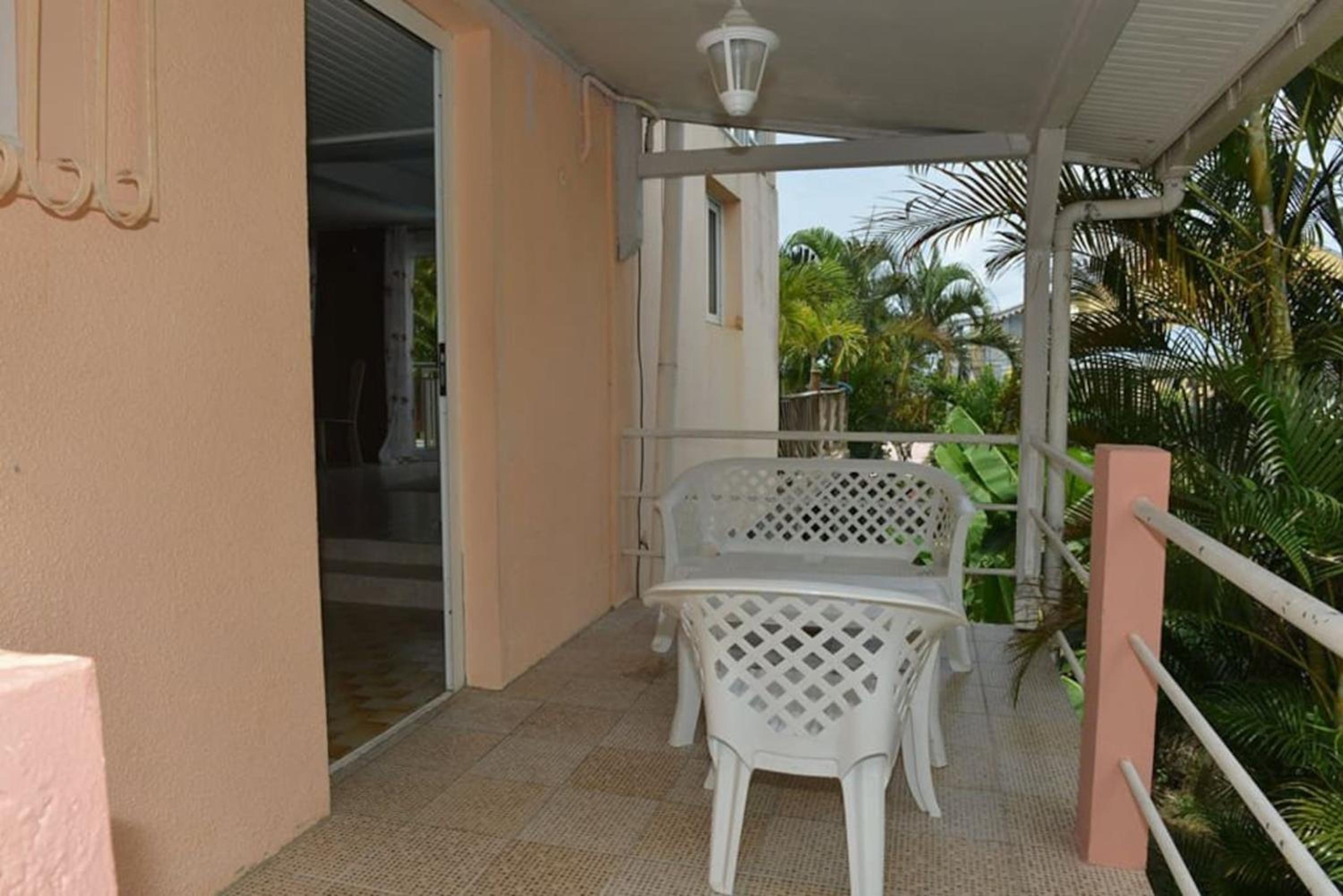 Appartement moderne a Schoelcher 40 m² avec piscine partagee view 4