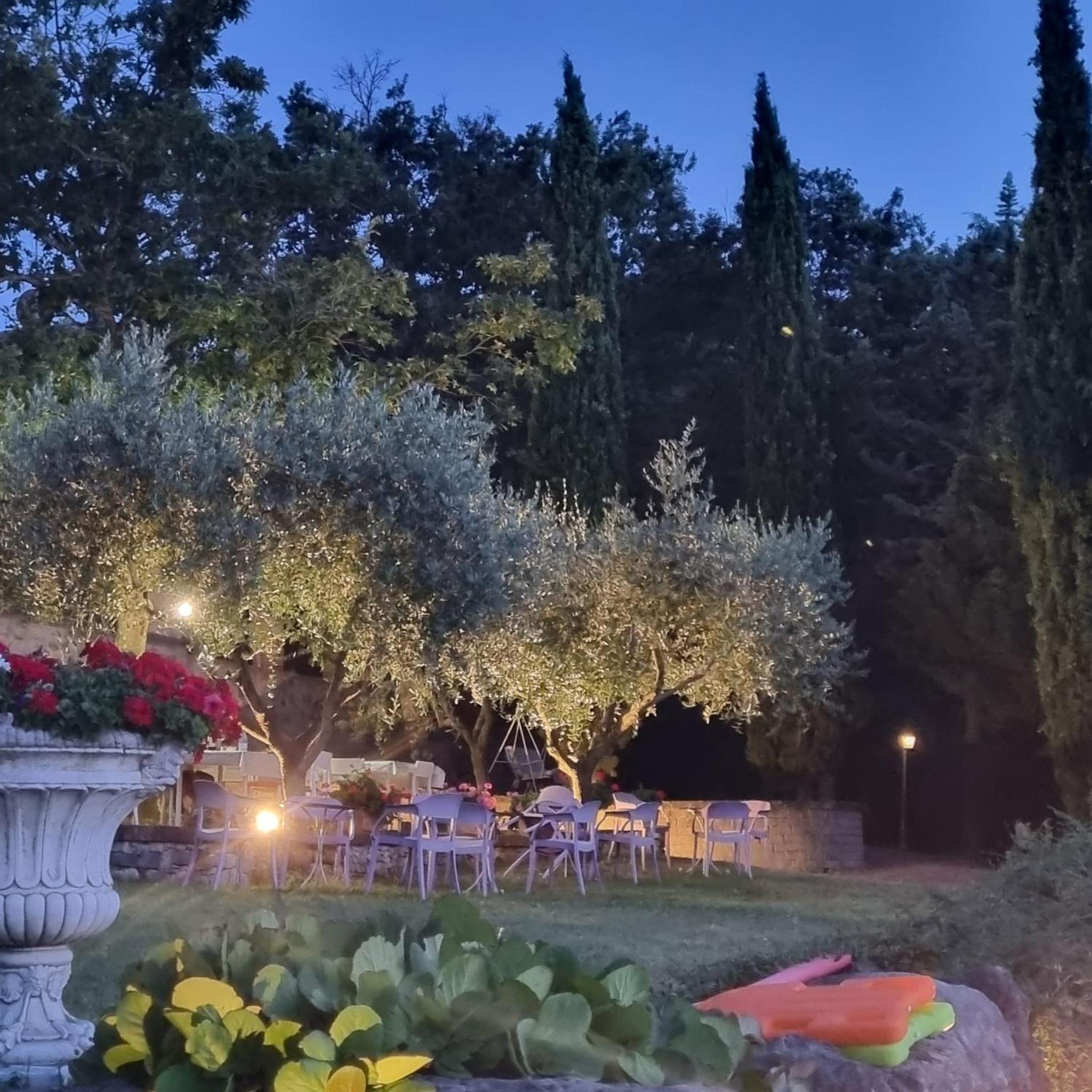 Villa Le Polle di Meletro - Exclusive Tuscan Villa with Private Pool & Panoramic Glass Sauna