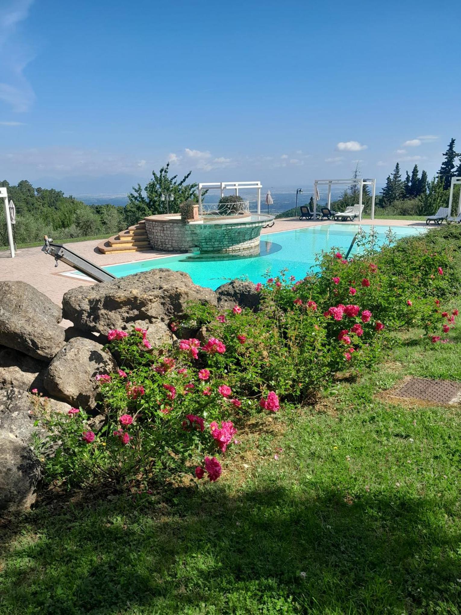 Villa Le Polle di Meletro - Exclusive Tuscan Villa with Private Pool & Panoramic Glass Sauna