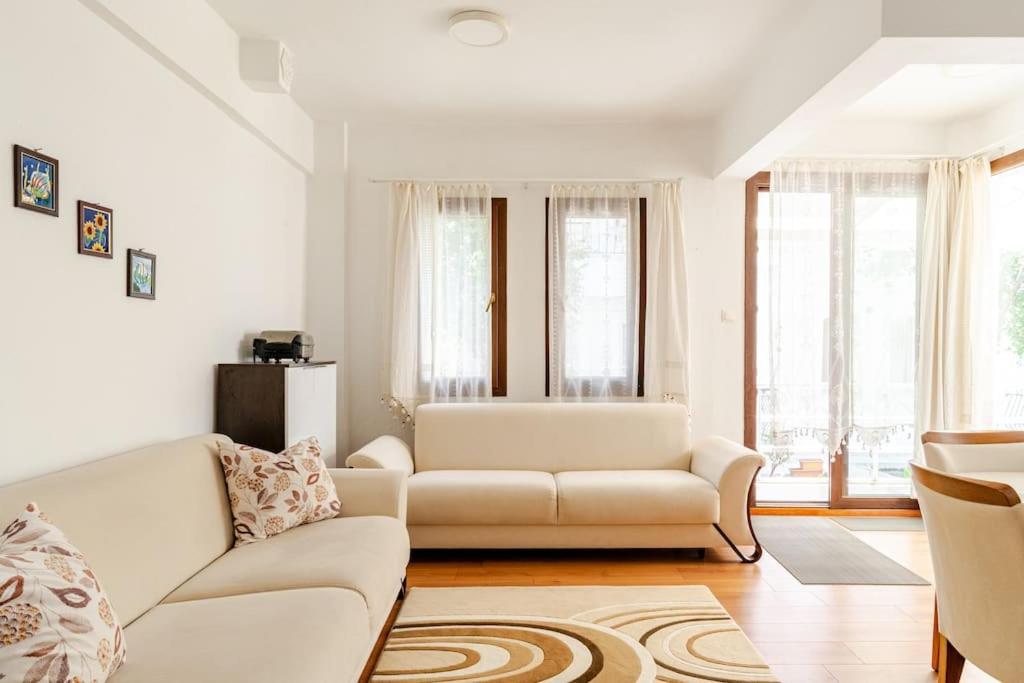 Phokaian flat by the sea view 4