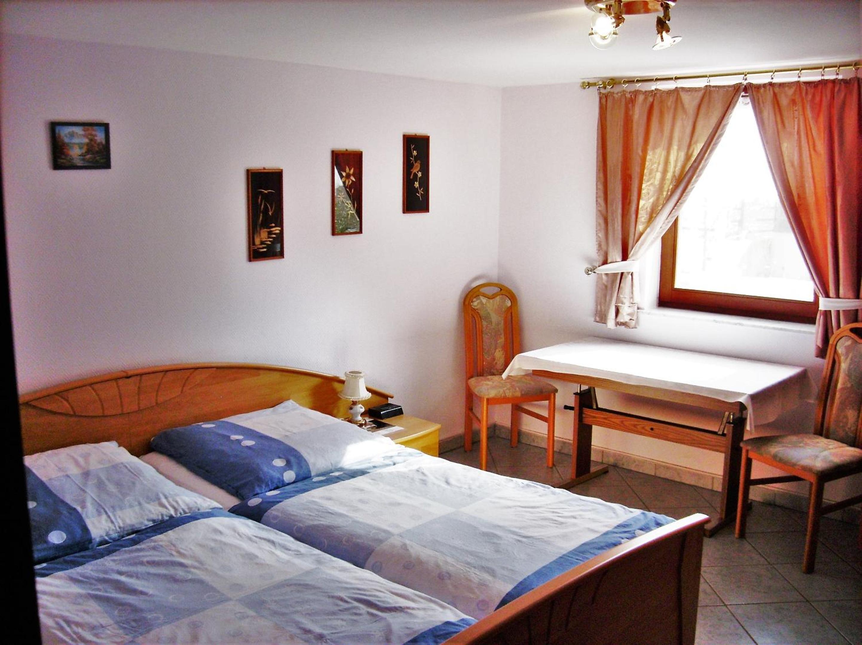 Comfortable apartment in Obernaundorf with shared pool, 45m²