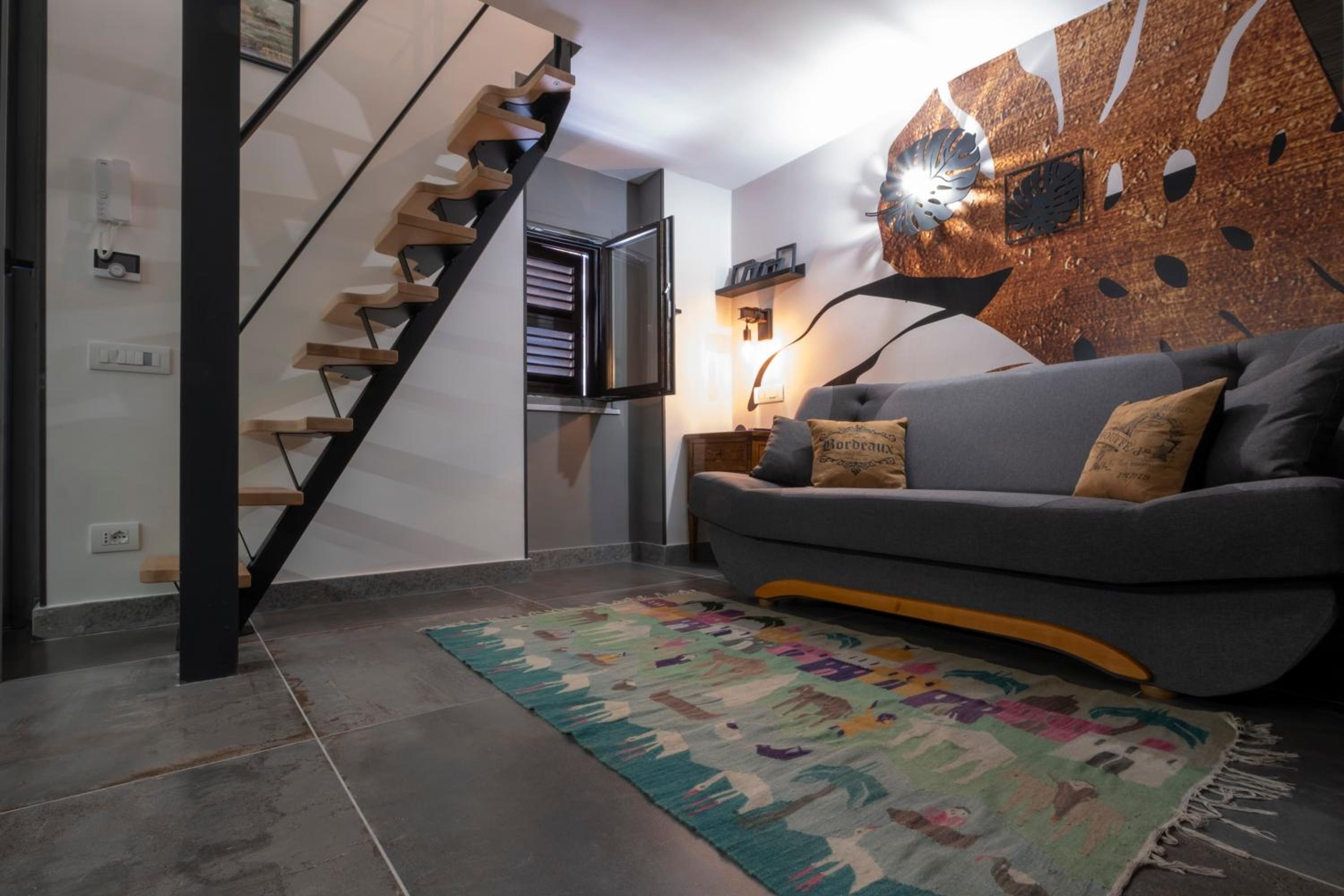 Vatican Boutique Apartment with large Terrace