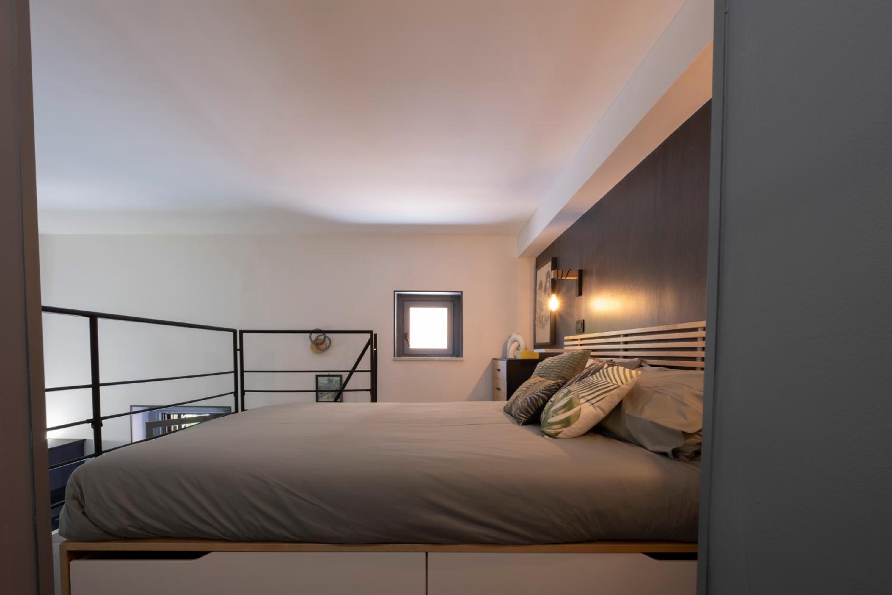 Vatican Boutique Apartment with large Terrace