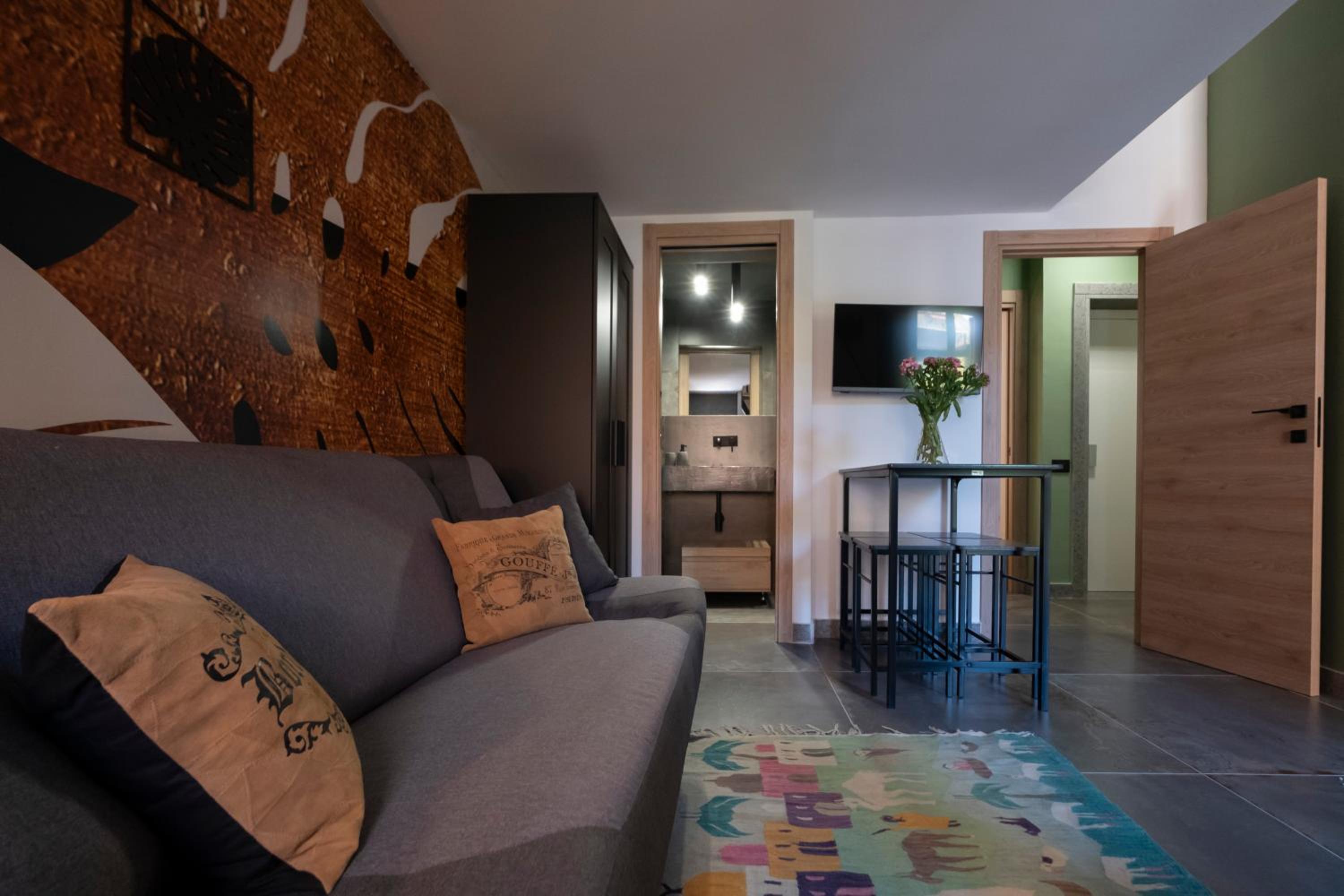 Vatican Boutique Apartment with large Terrace
