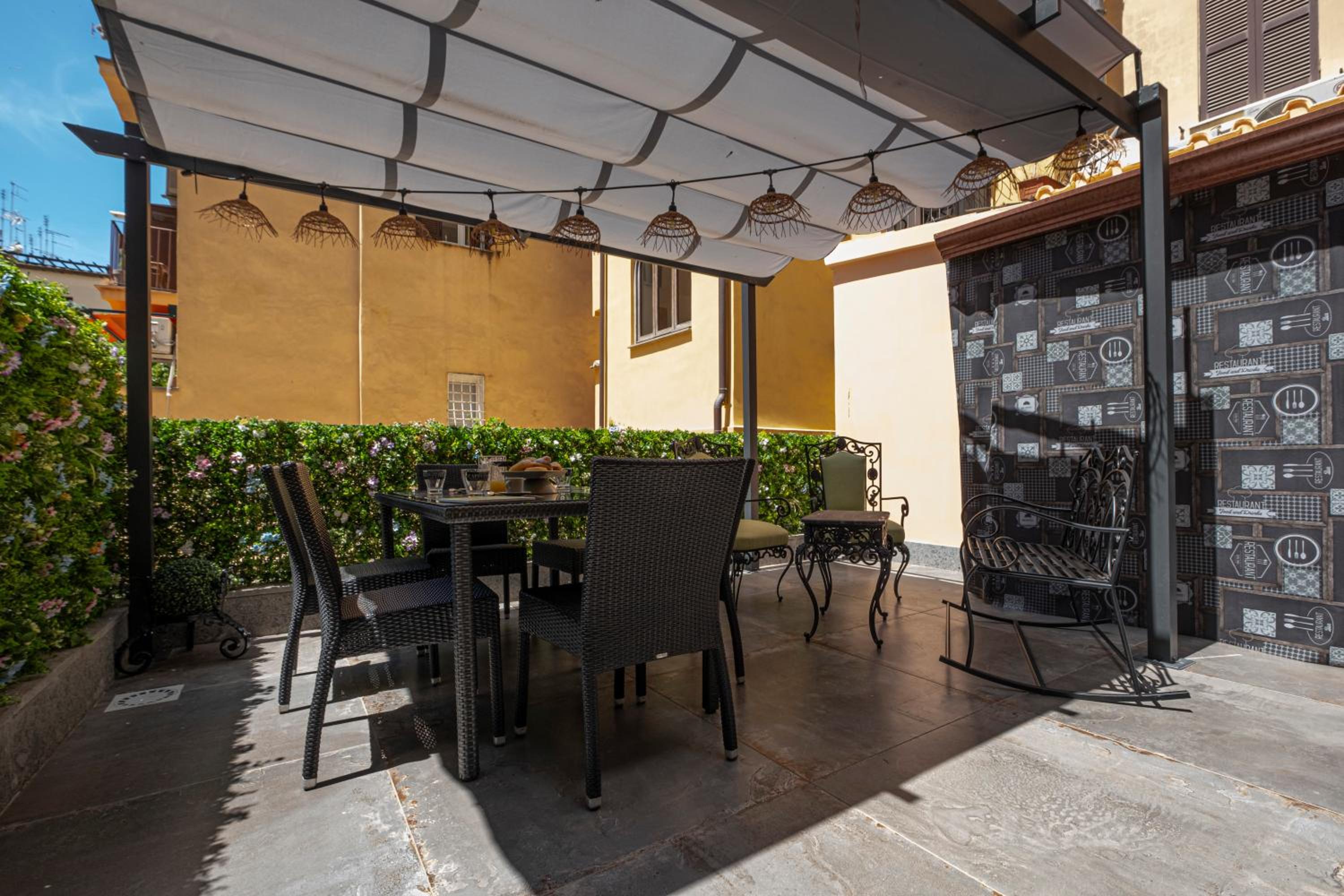 Vatican Boutique Apartment with large Terrace