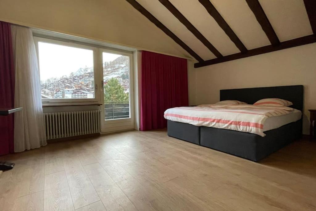 Rooftop Apartment - the real Matterhorn view