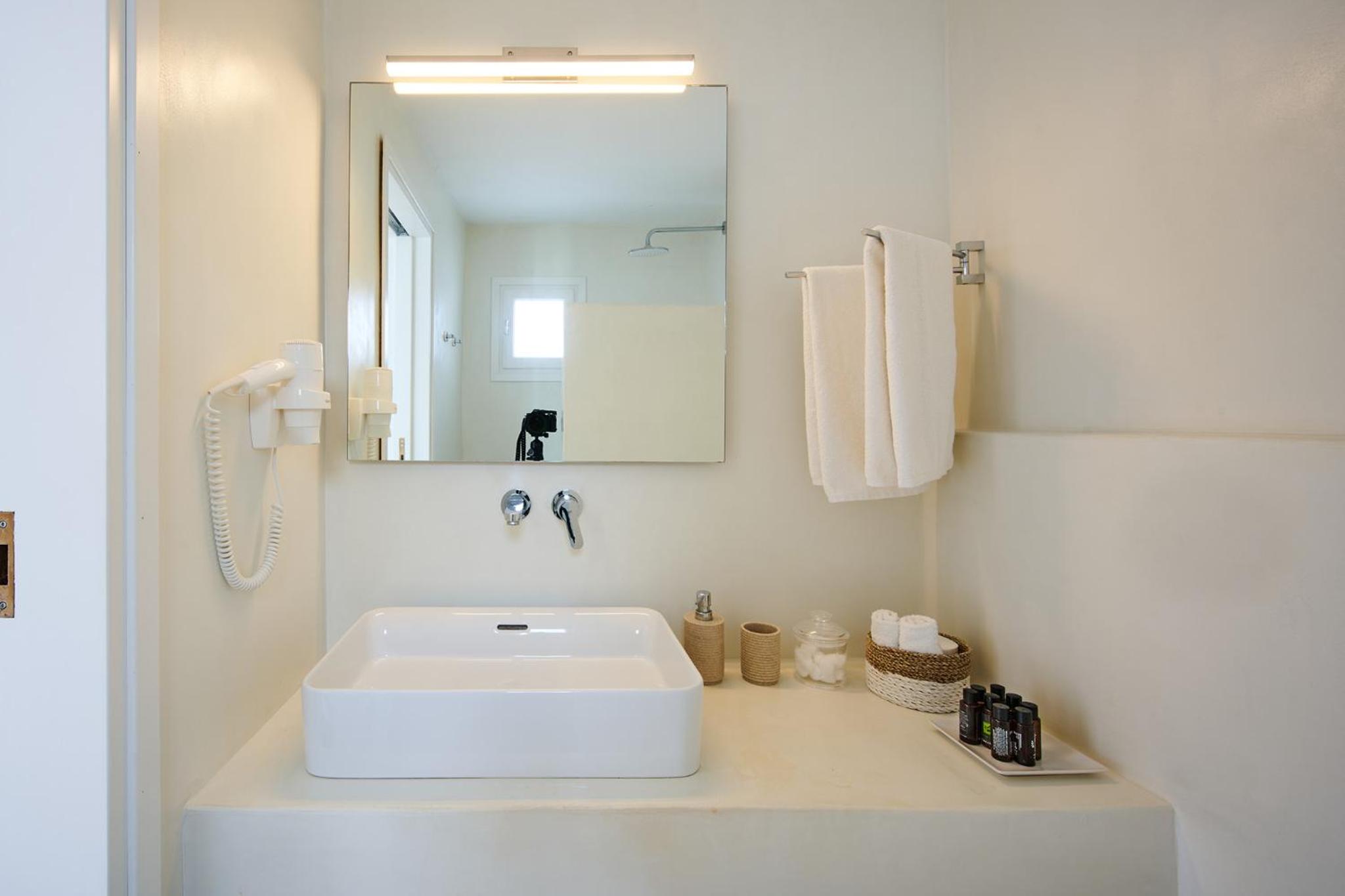 Kymo Luxury Suites Paros