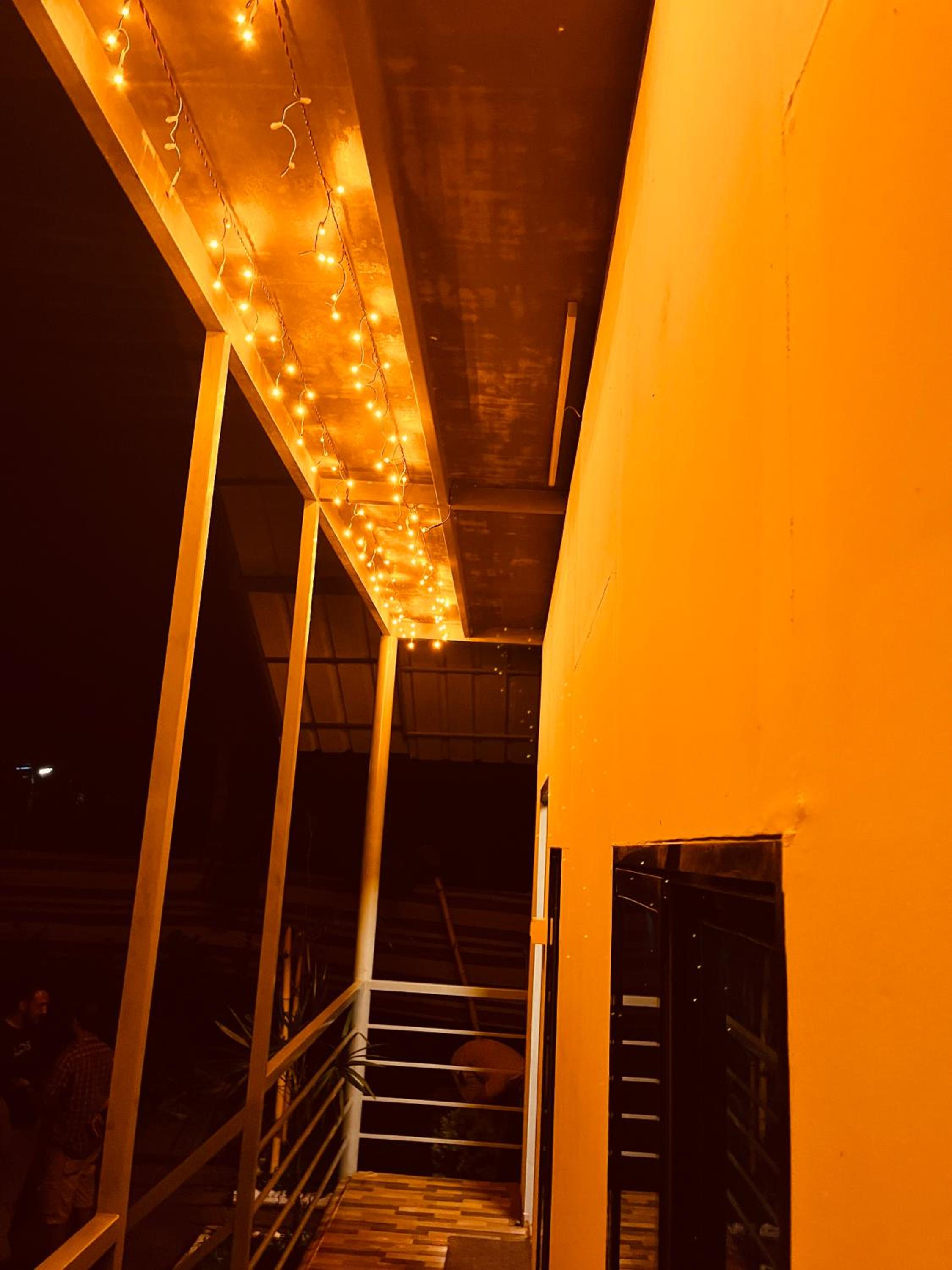 DAFFODILS villa