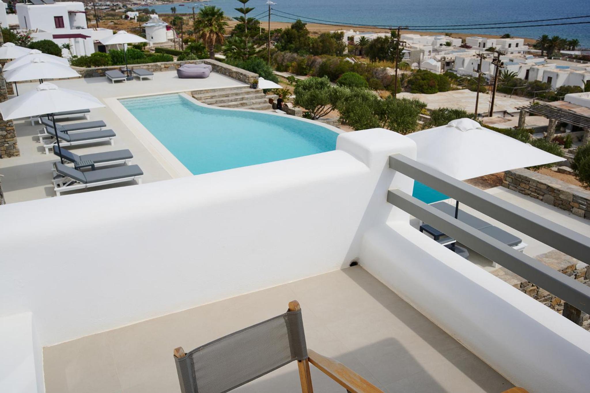 Kymo Luxury Suites Paros — 14