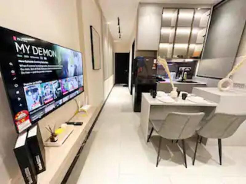 NeuSuite Cozy Studio by GUESTONIC